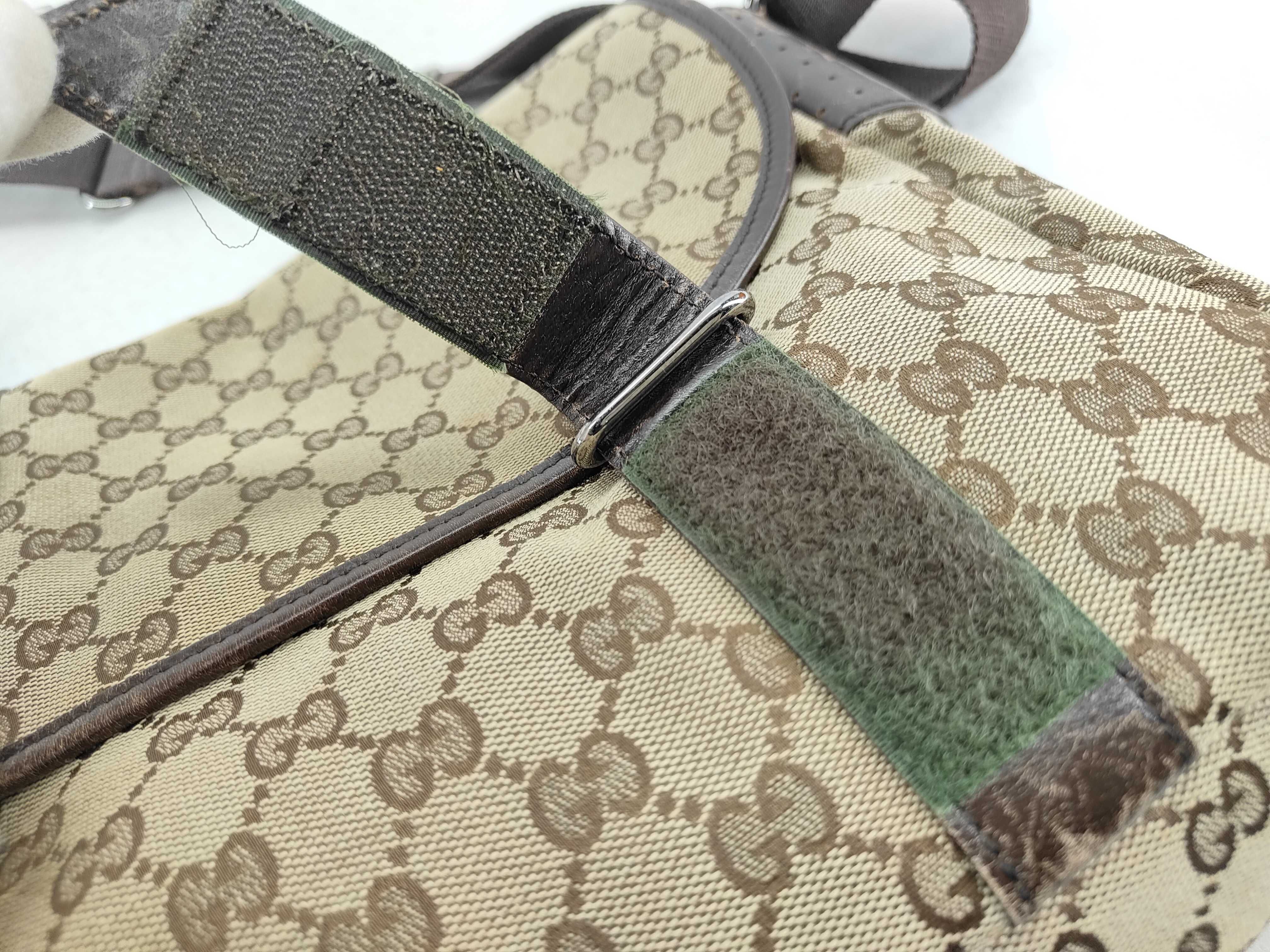 GG Canvas Shoulder Bag — view 10