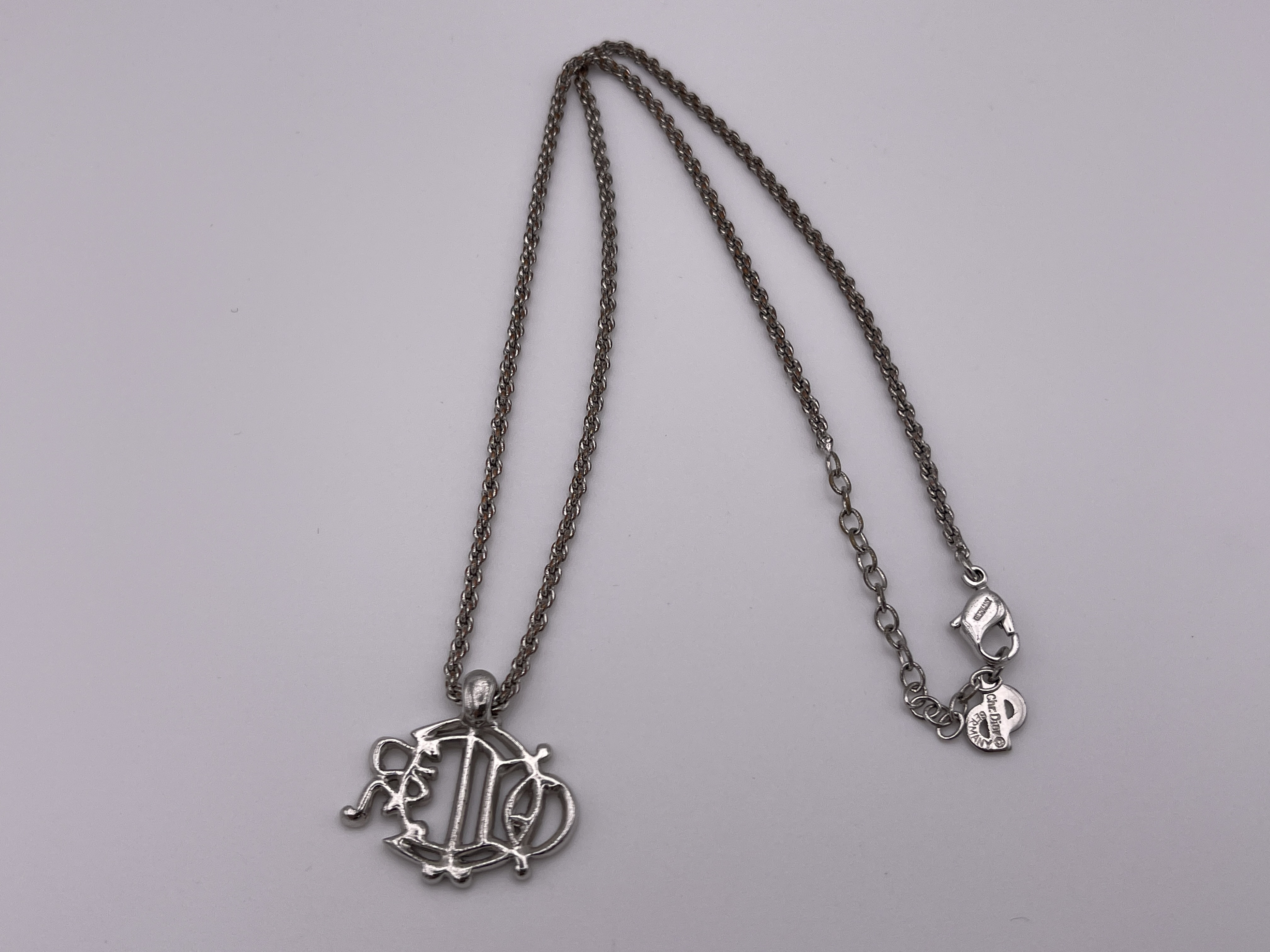 silver necklace — view 3