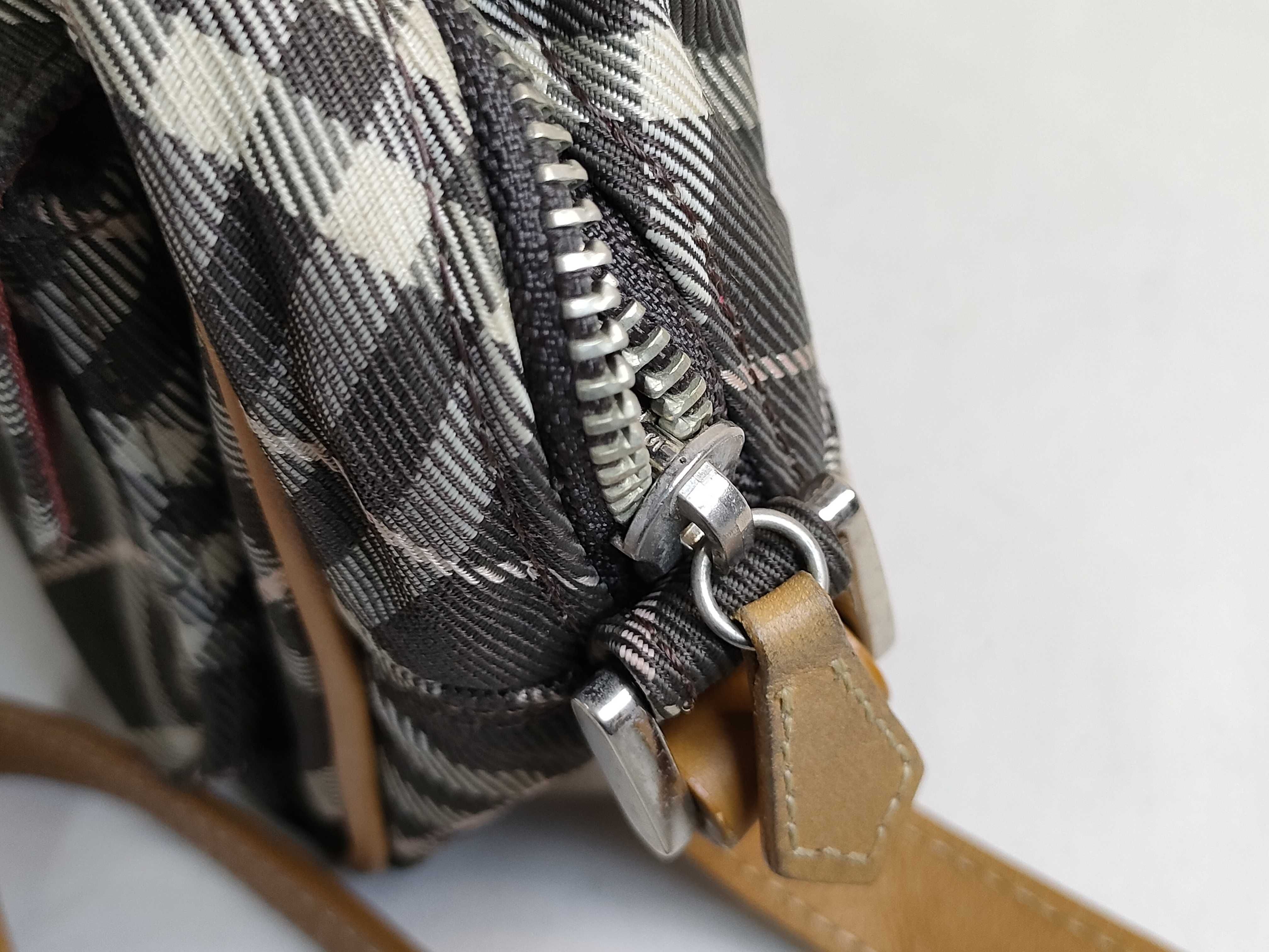 Blue Label Burberry Shoulder Bag — view 13
