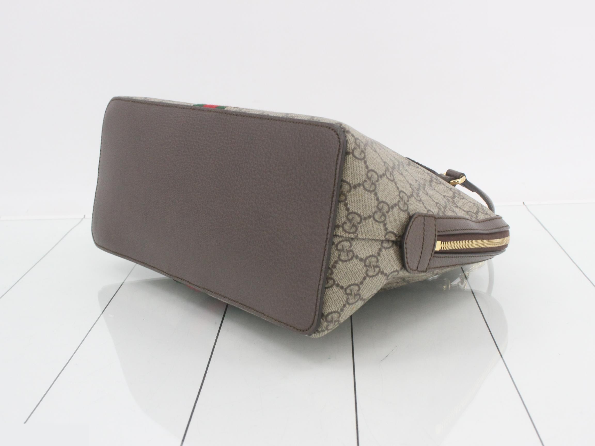 GG Supreme handbag — view 6