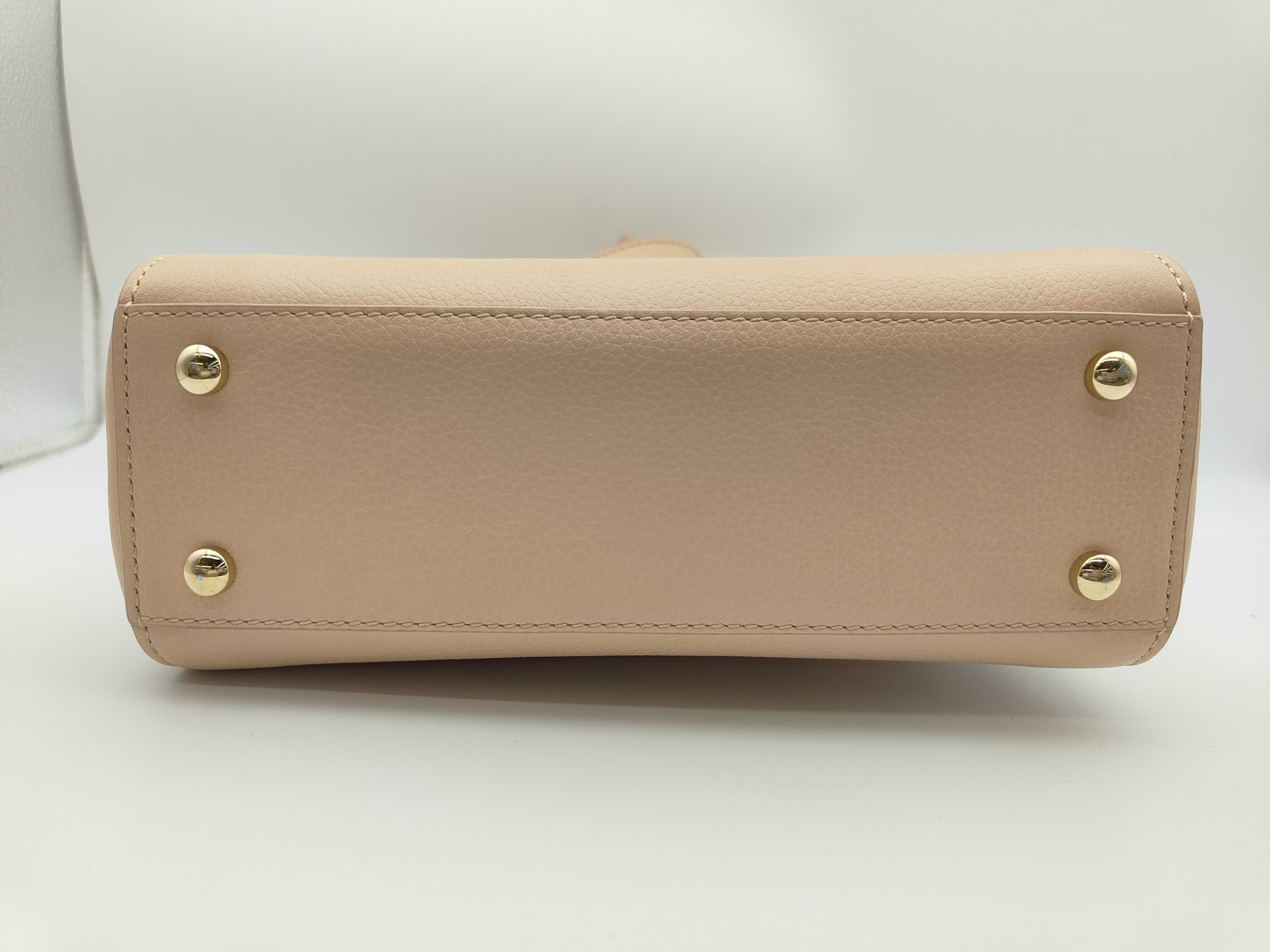 Neo Executive Caviar Skin Shoulder Bag, A69929, Gold Hardware, Series 23 — view 7