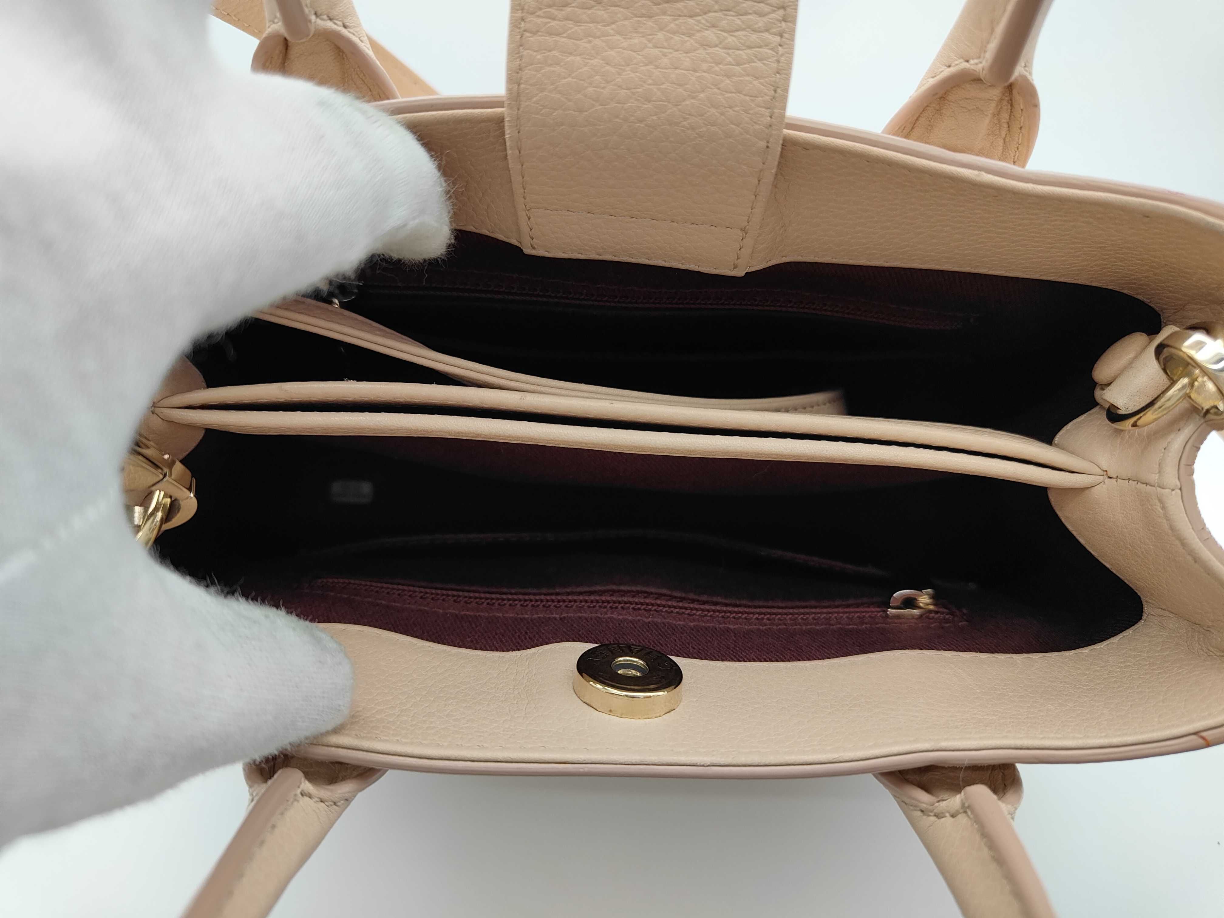 Neo Executive Caviar Skin Shoulder Bag, A69929, Gold Hardware, Series 23 — view 8
