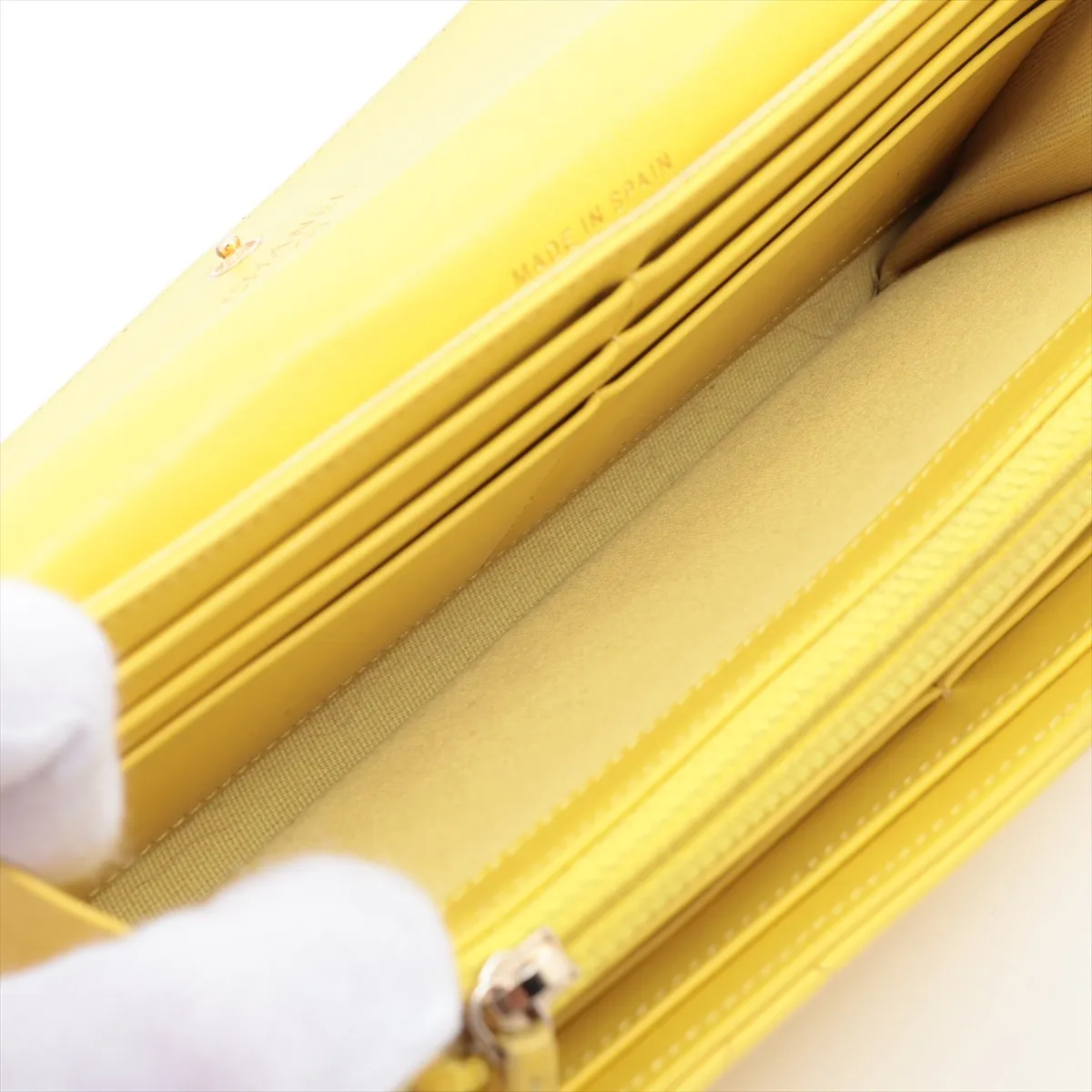19 Lambskin Long Wallet, Yellow, Gold Hardware GGJHG9C2 — view 4