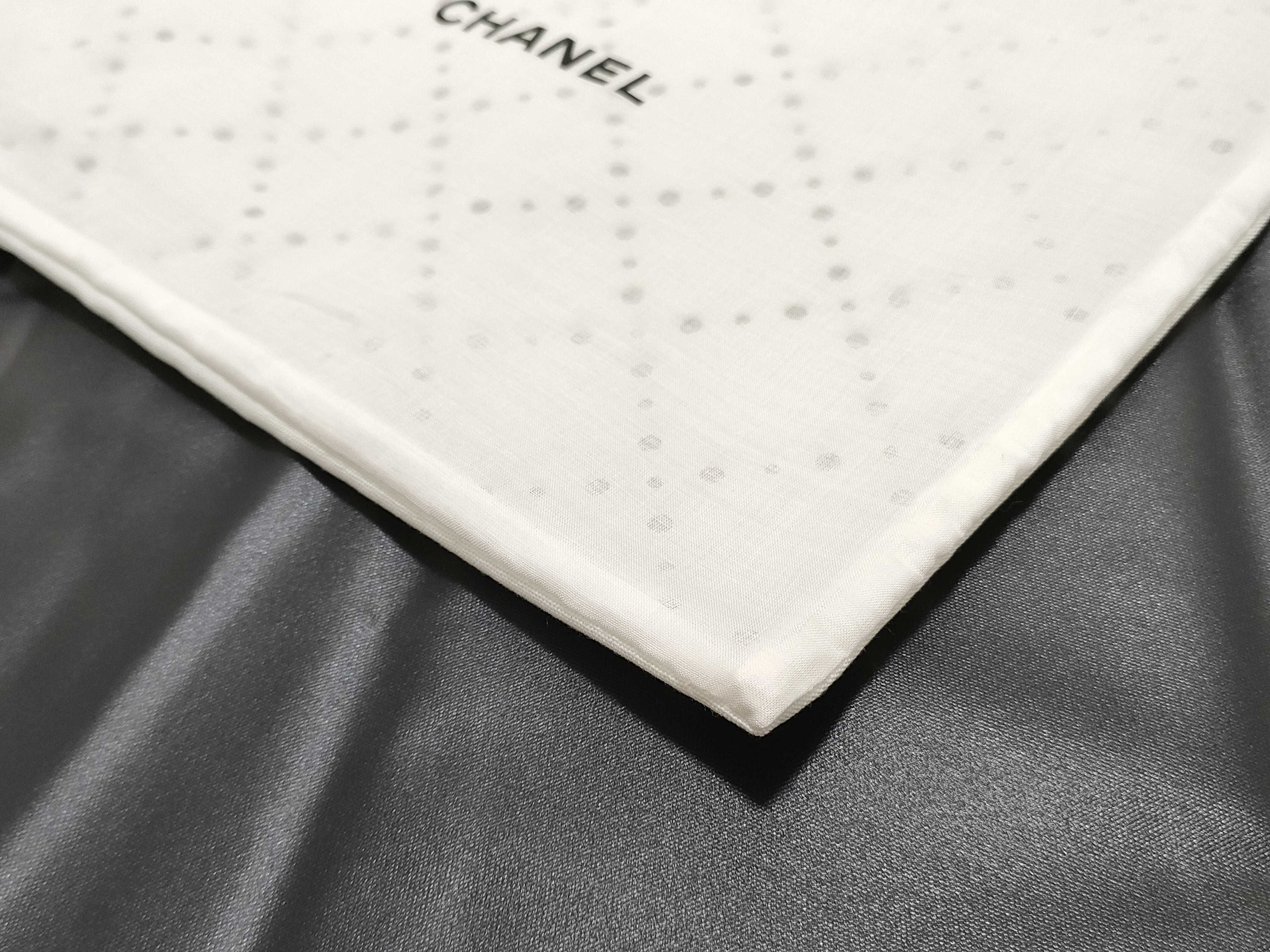 White Dust Bag *9 Other Accessories — view 5