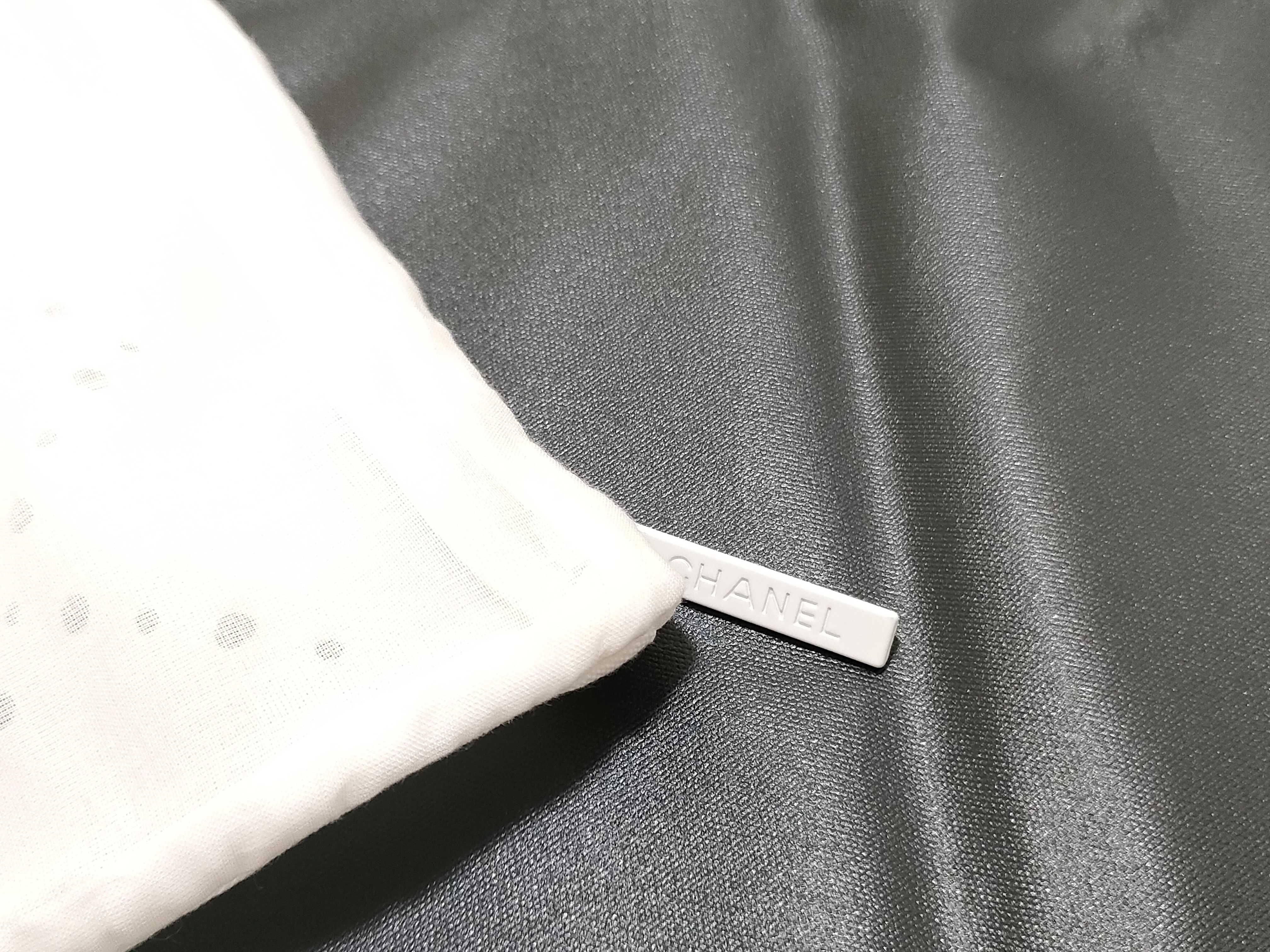 White Dust Bag *9 Other Accessories — view 8