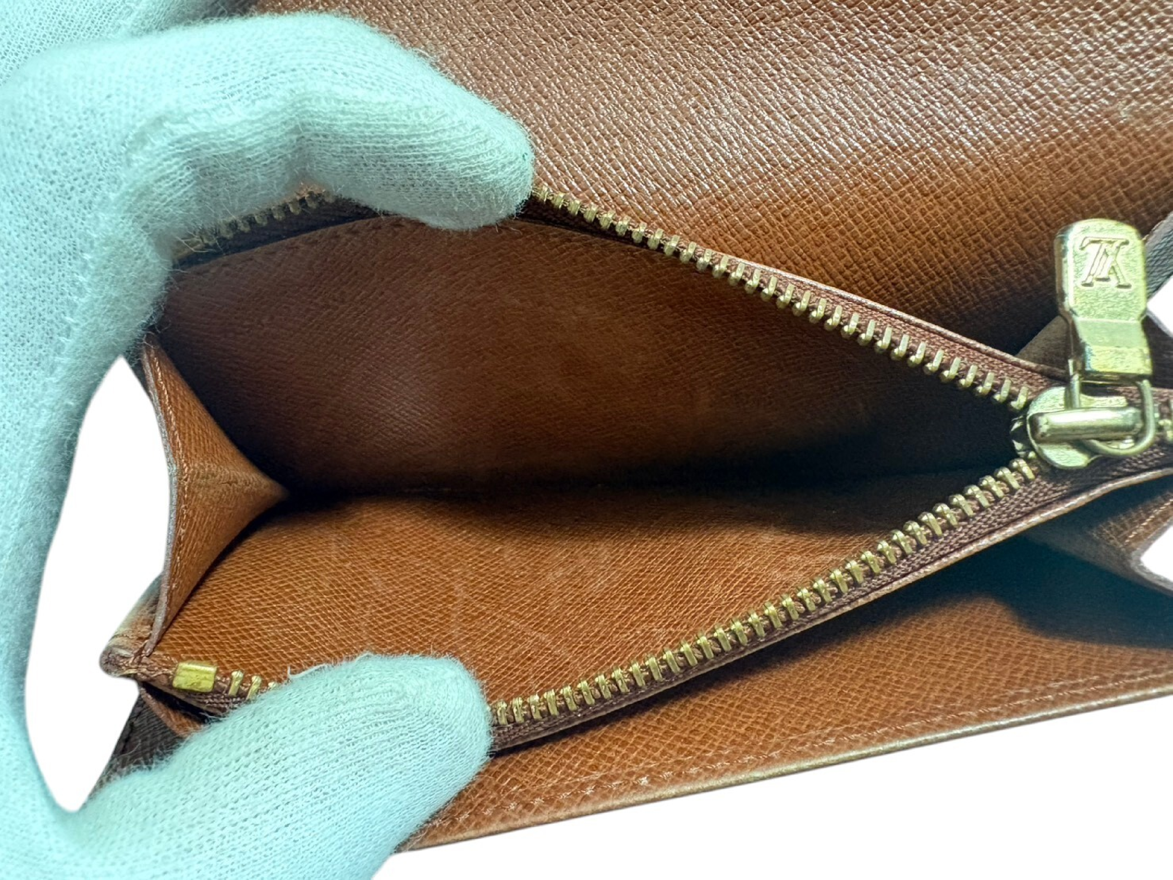 LV Monogram Portefeuille Sarah Wallet — view 6