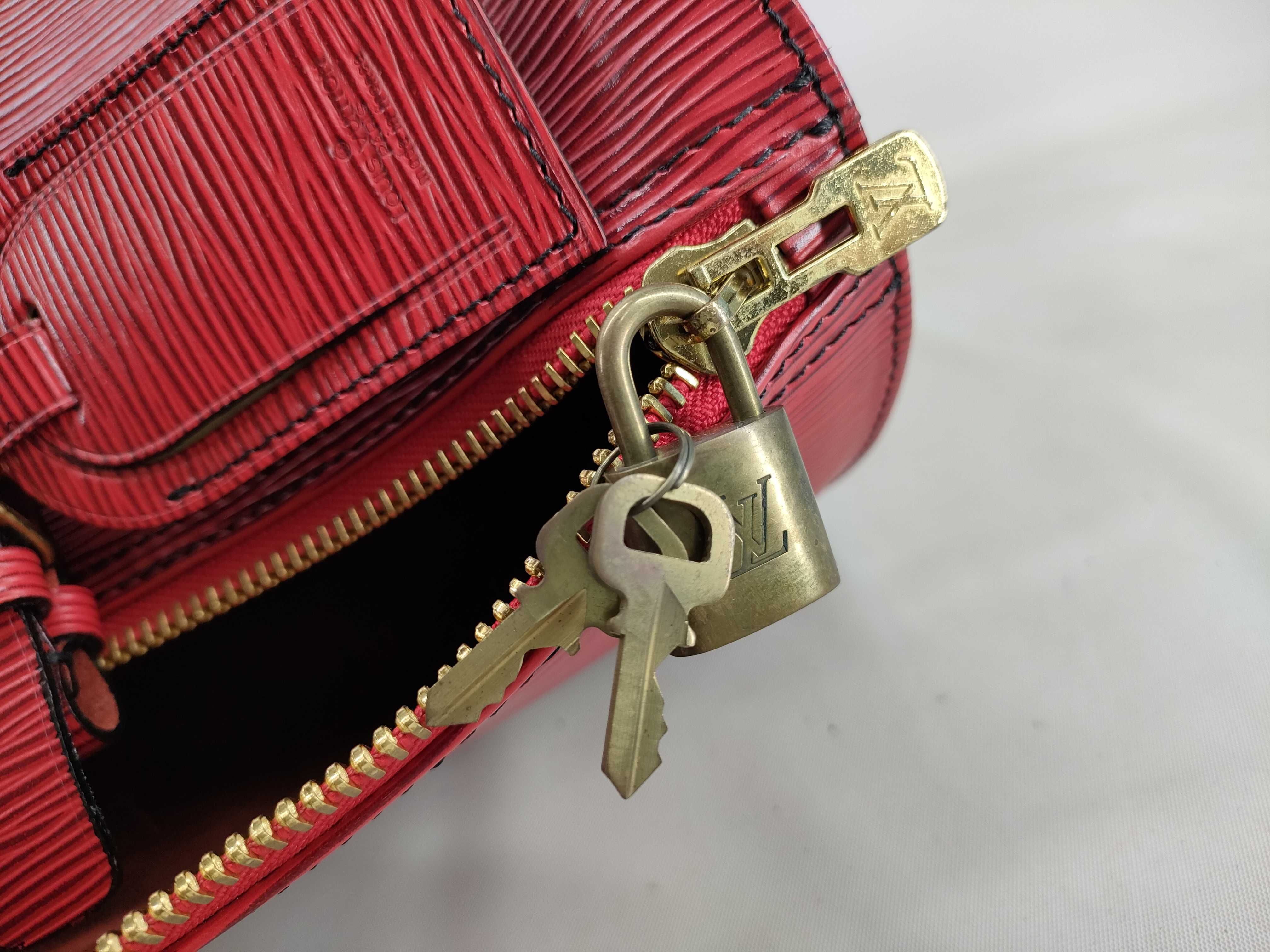 Epi Louis Vuitton Epi Keepall 45 Red M42967 Boston Bag — view 15