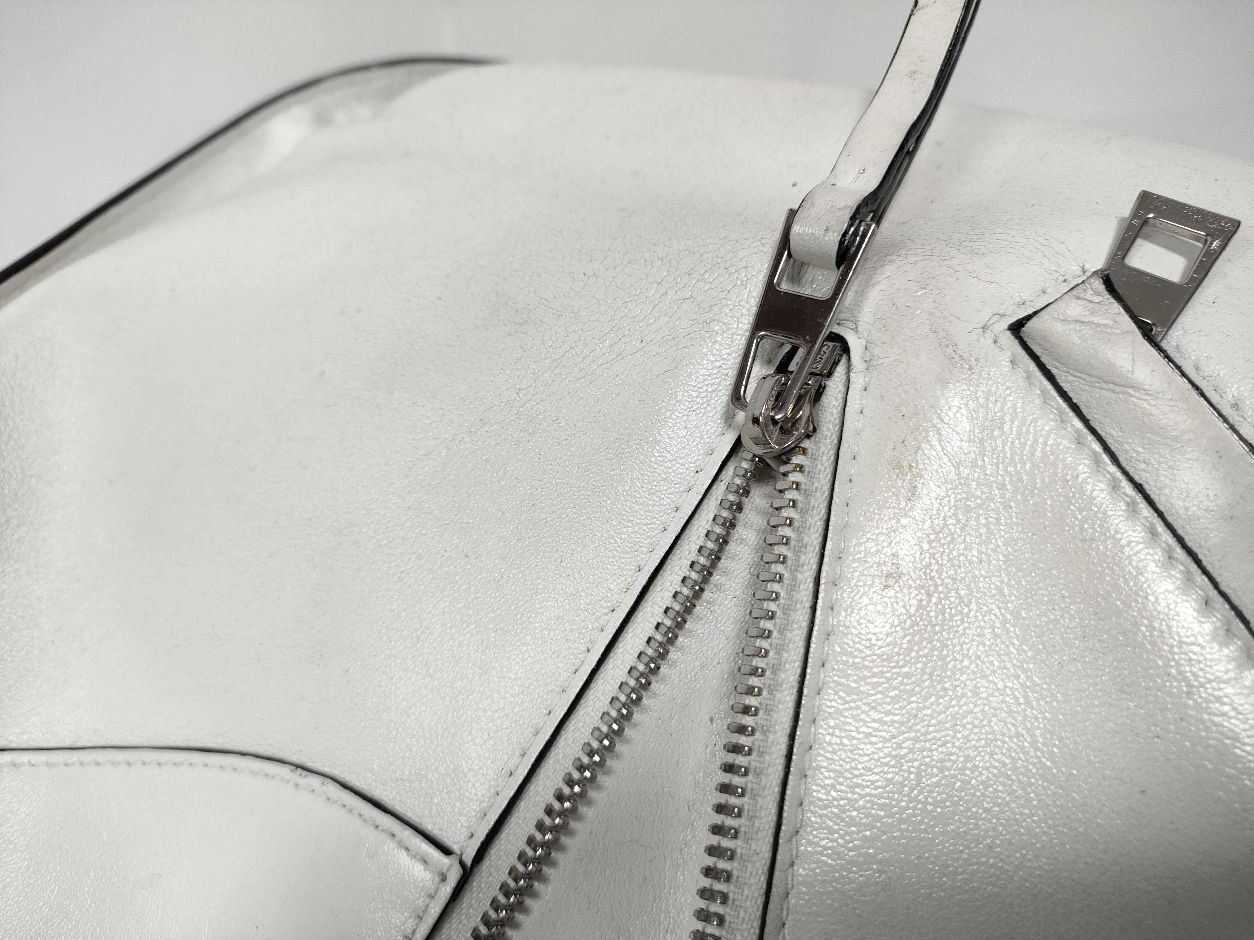 Hammock Small Leather 2-Way Handbag, White Shoulder Bag — view 9