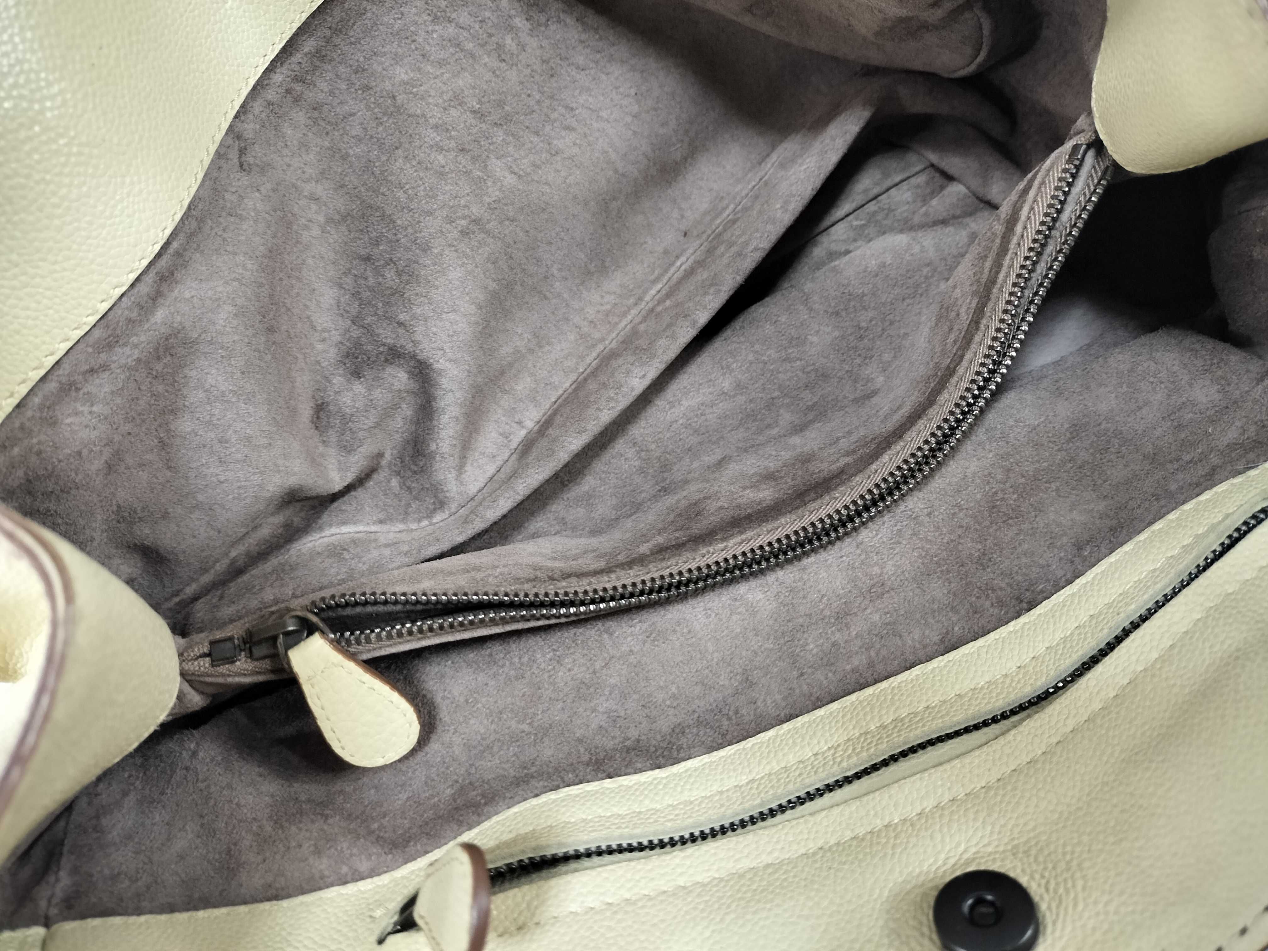 Leather Intrecciato Tote Bag Handbag — view 9