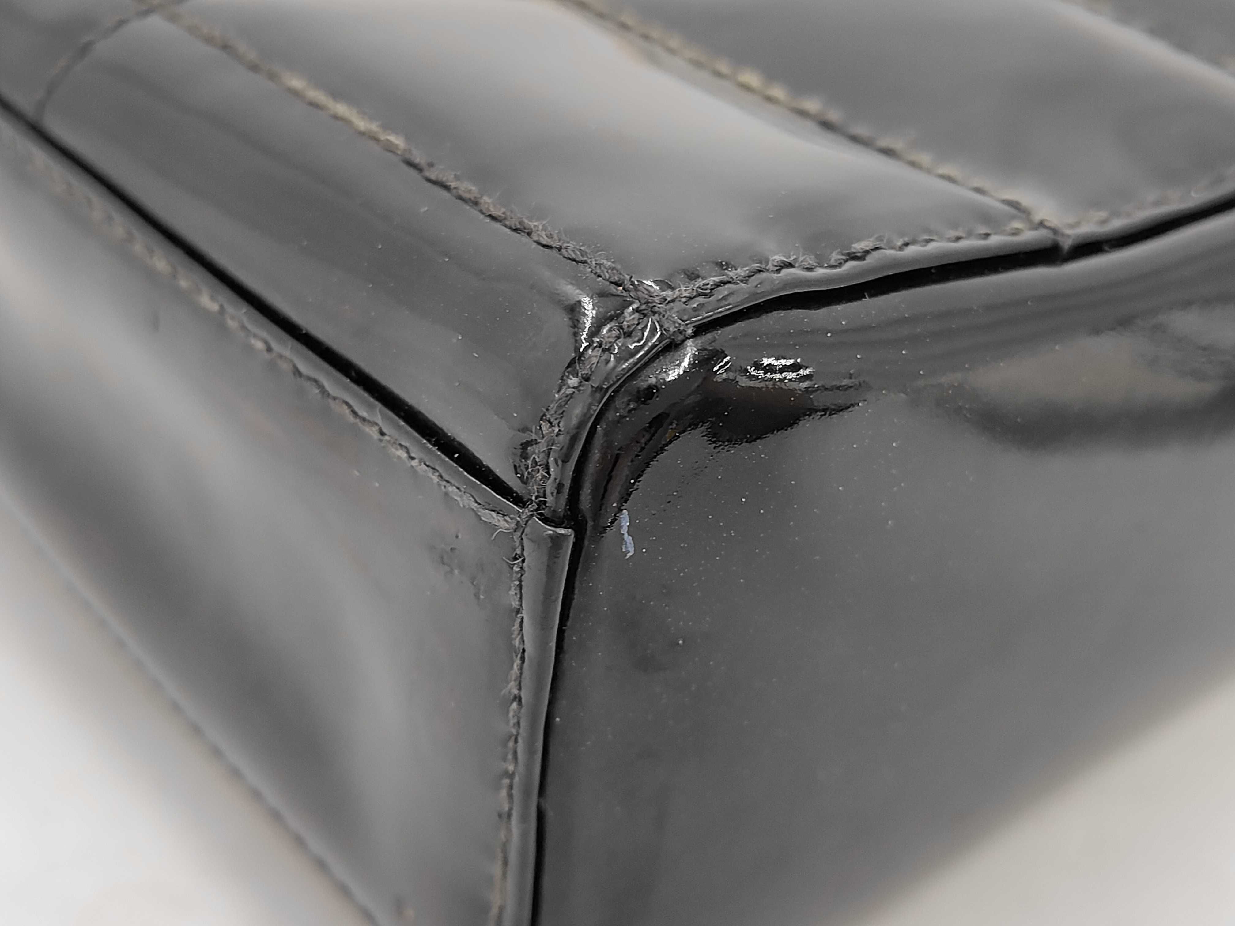 Chocolate Bar Coco Mark Patent Chain One Shoulder Bag — view 4