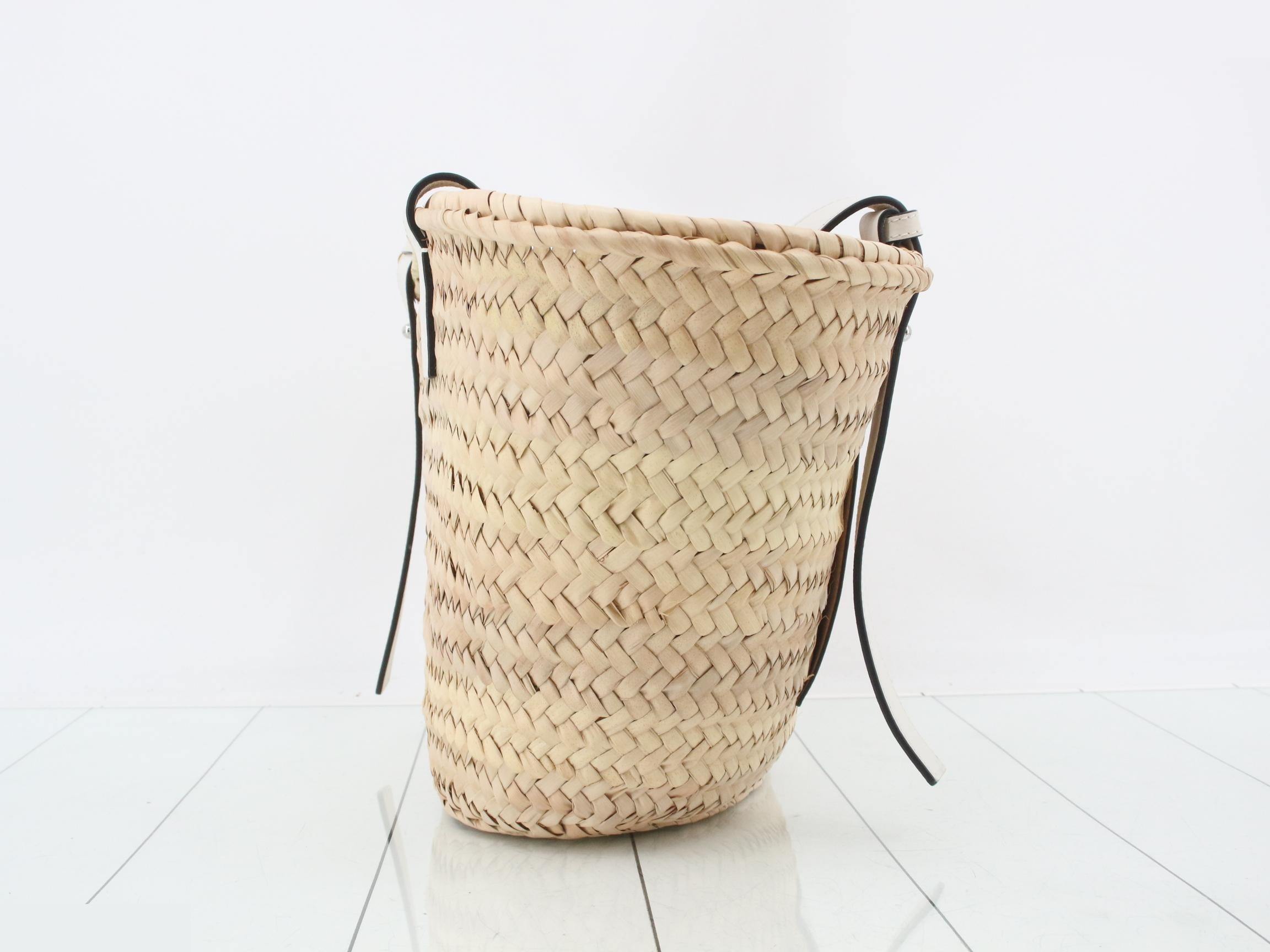 Excellent condition LOEWE Anagram Basket Tote Bag — view 4