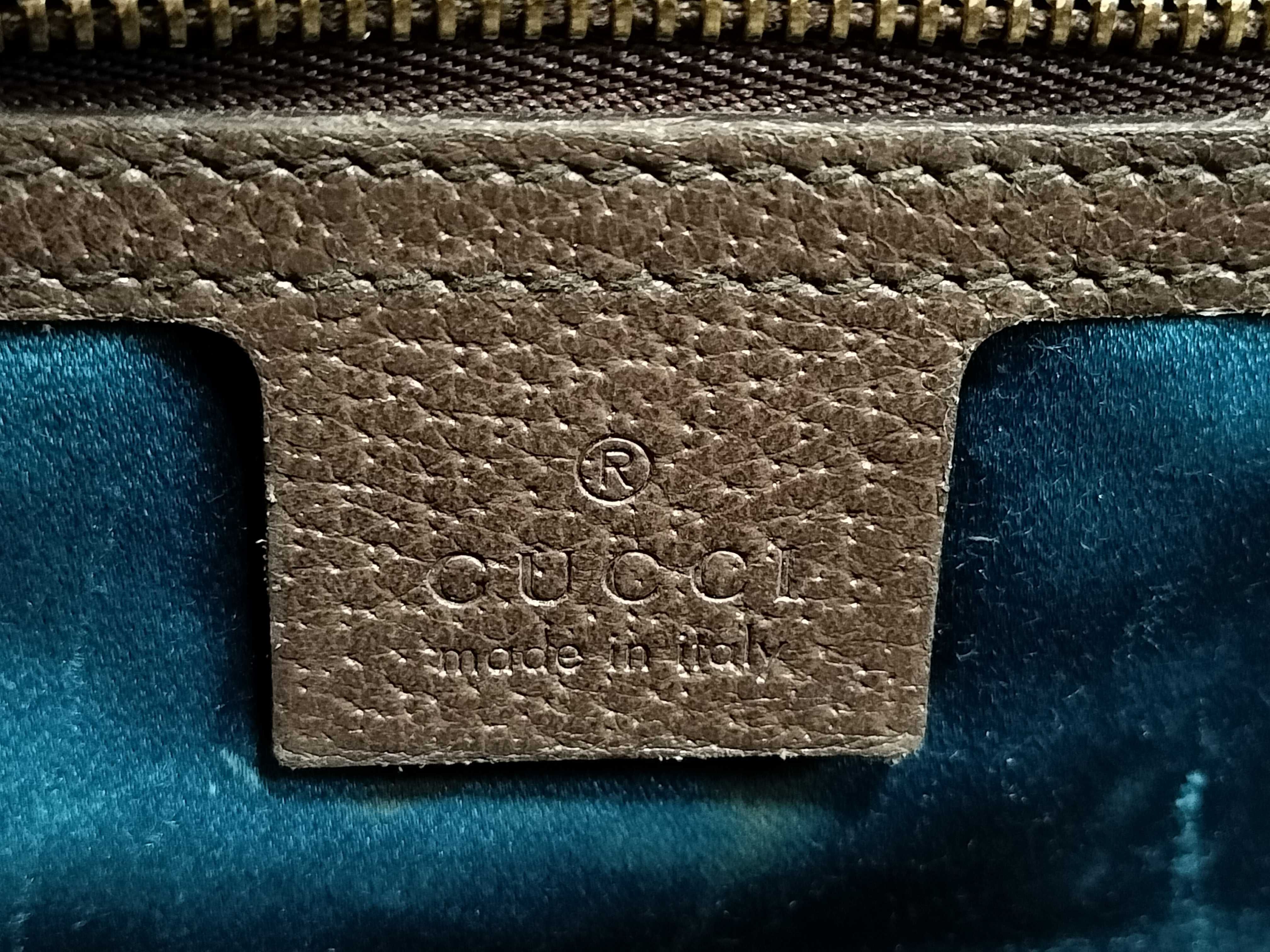 GG Supreme Chain Shoulder Bag — view 11