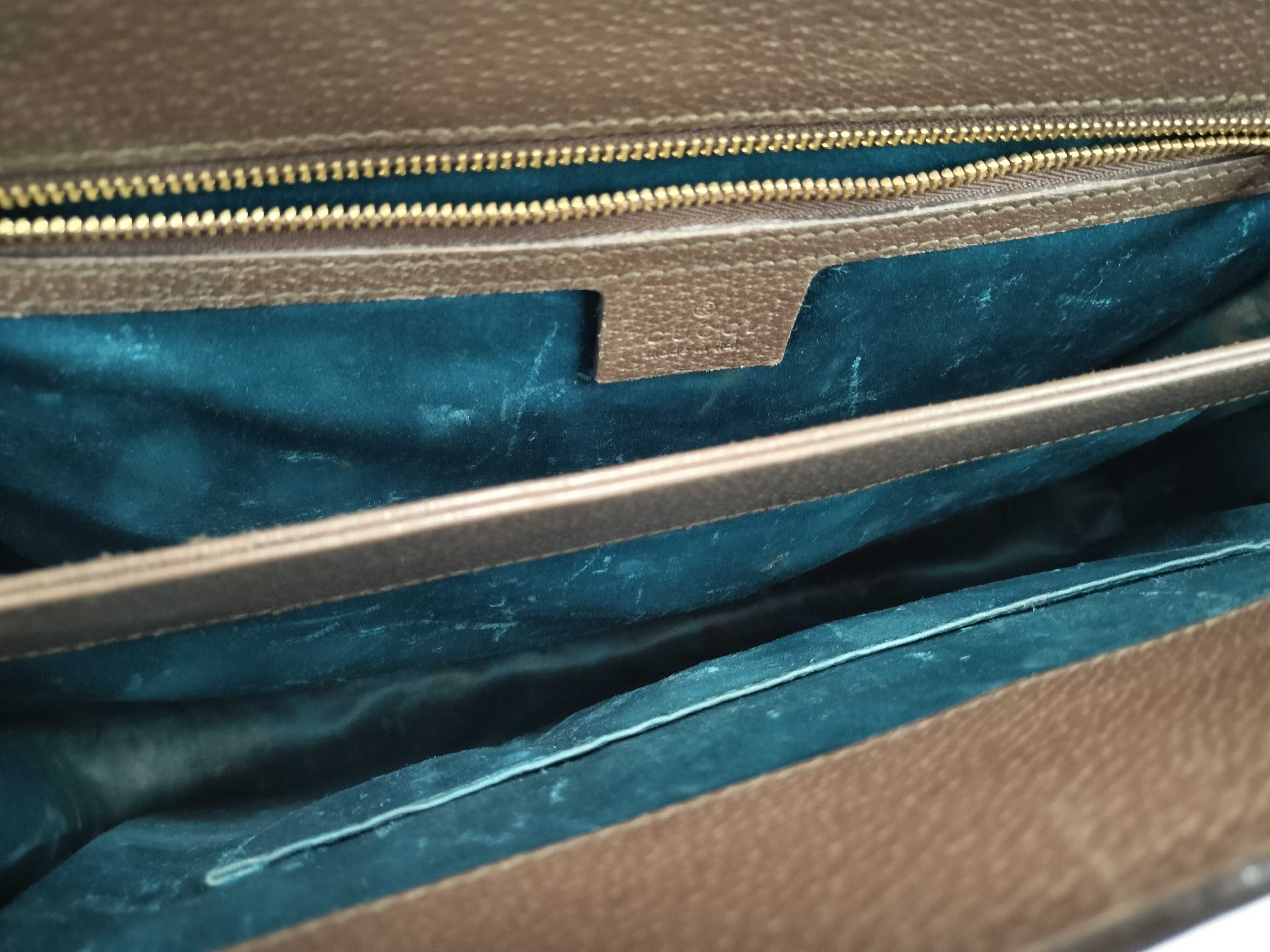 GG Supreme Chain Shoulder Bag — view 9