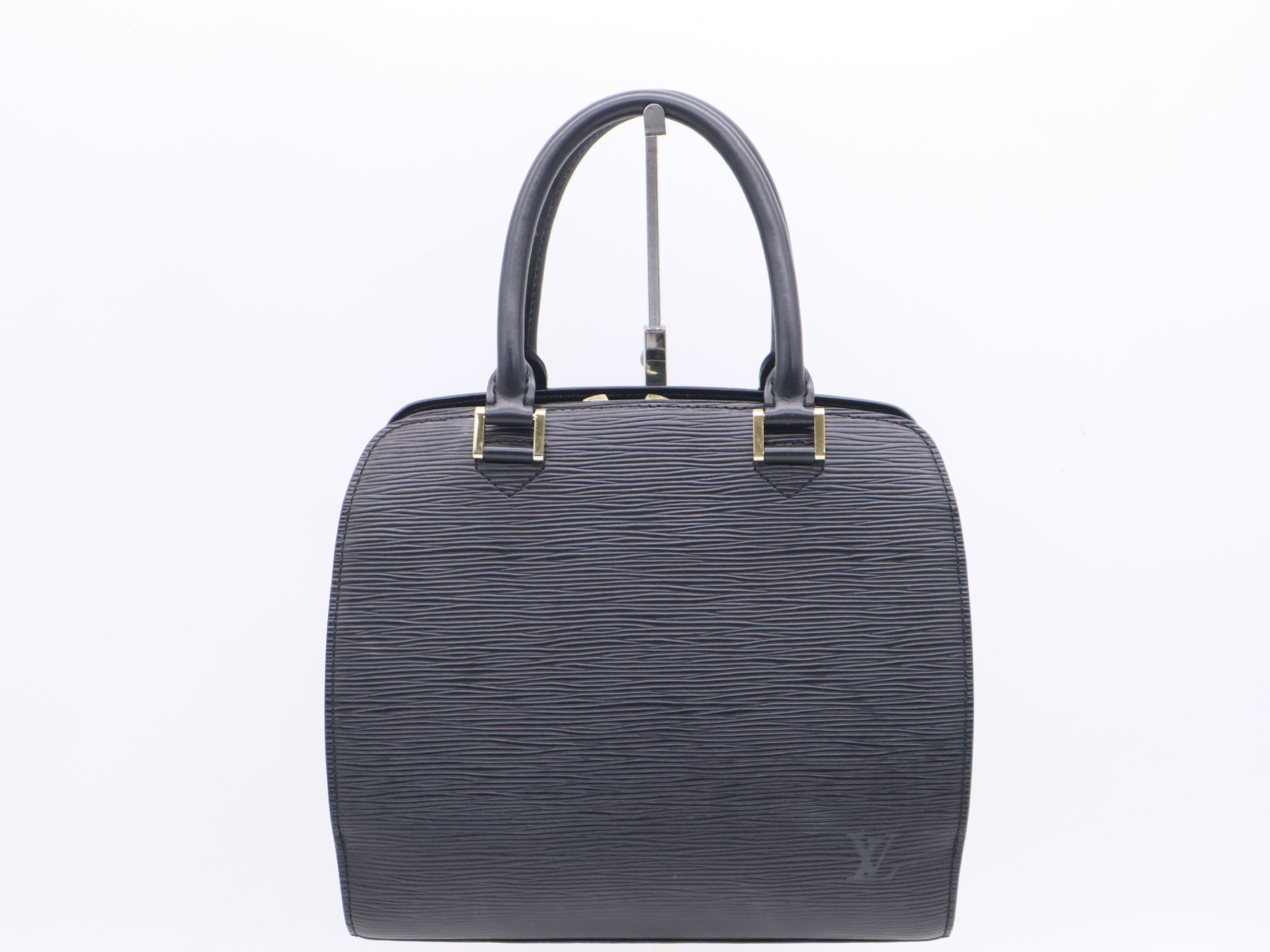 M52052 Epi Pont Neuf Noir Handbag