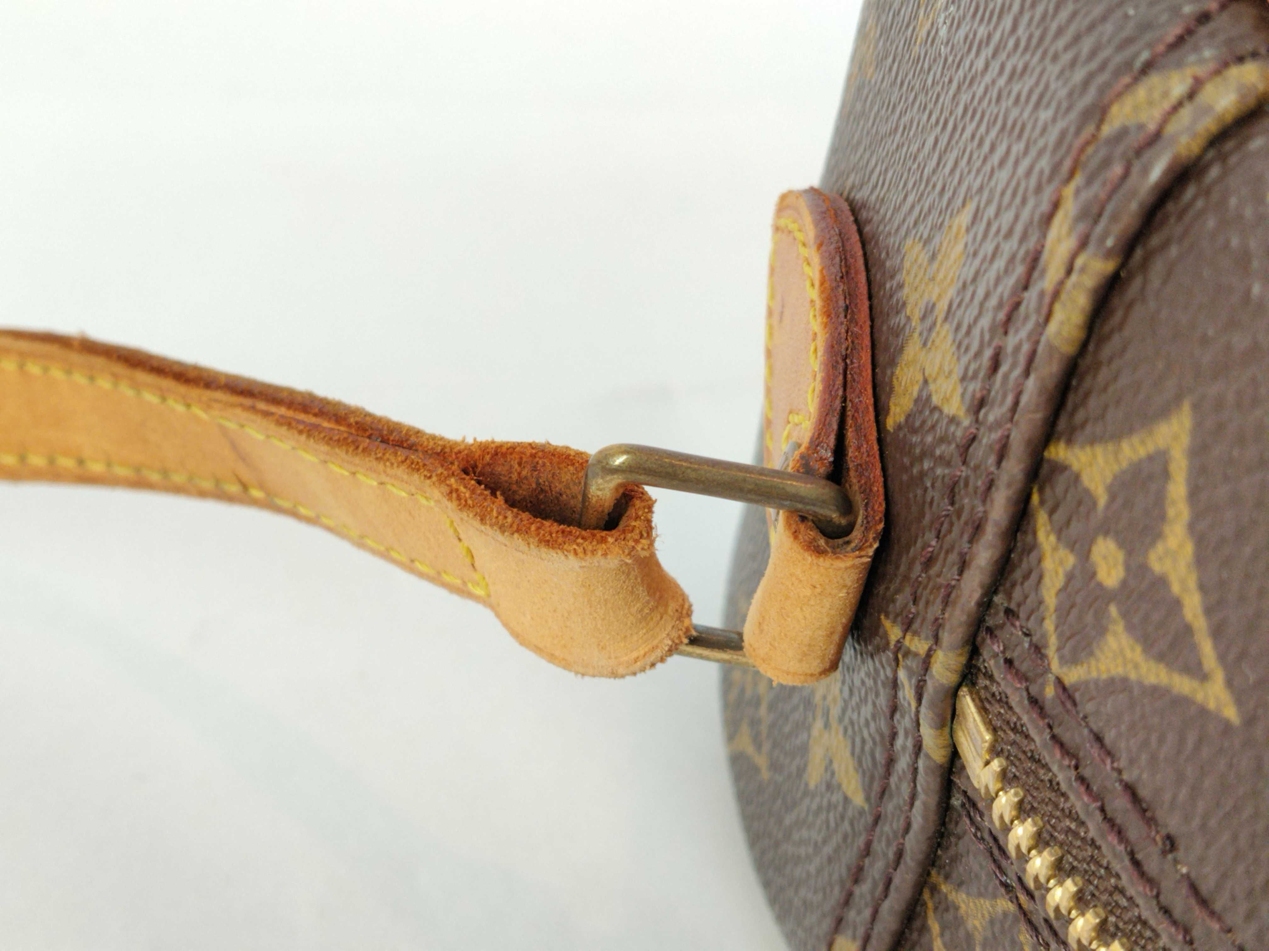 Monogram Blois M51221 SA0073 Shoulder Bag — view 5