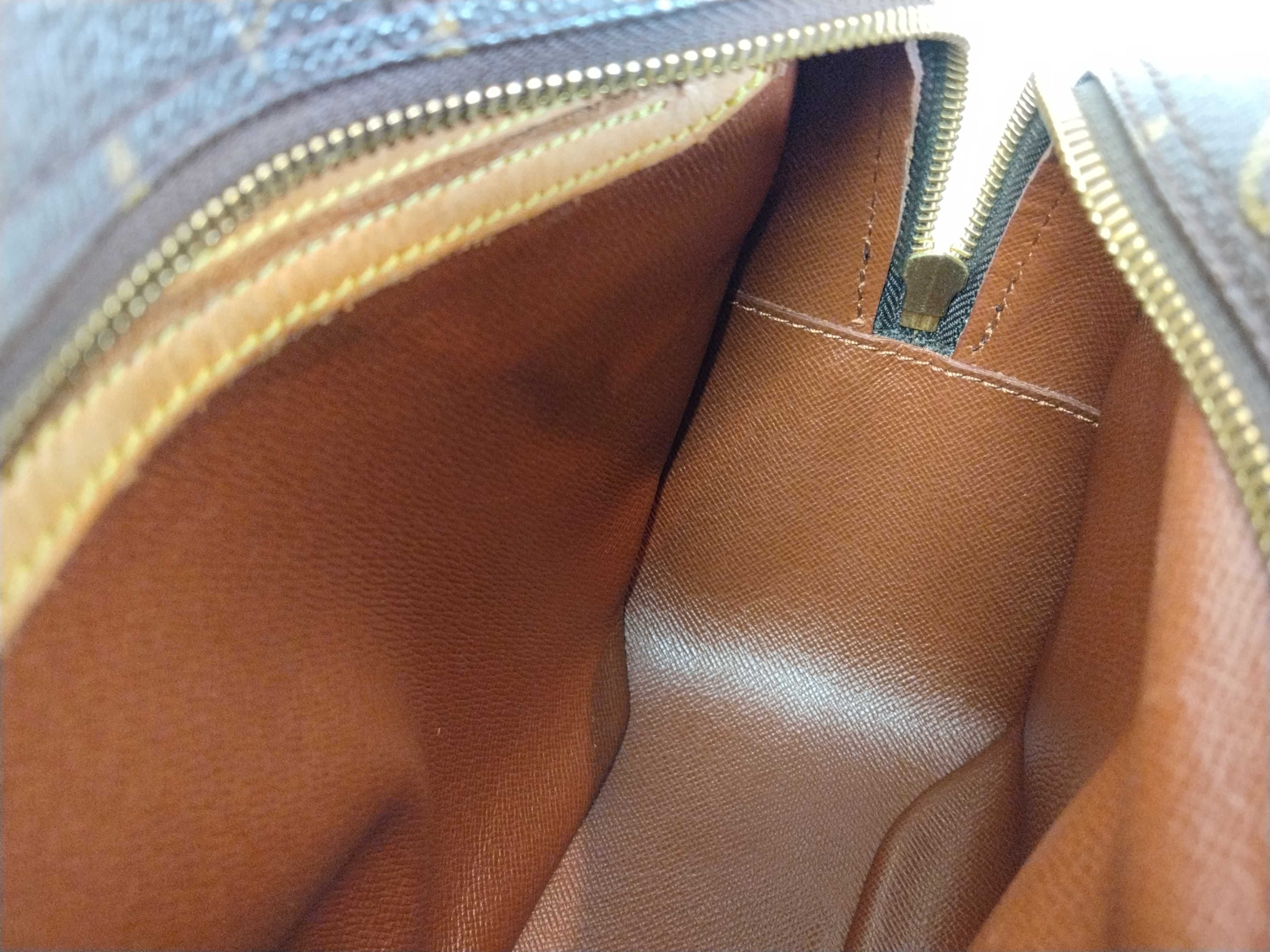 Monogram Blois M51221 SA0073 Shoulder Bag — view 10