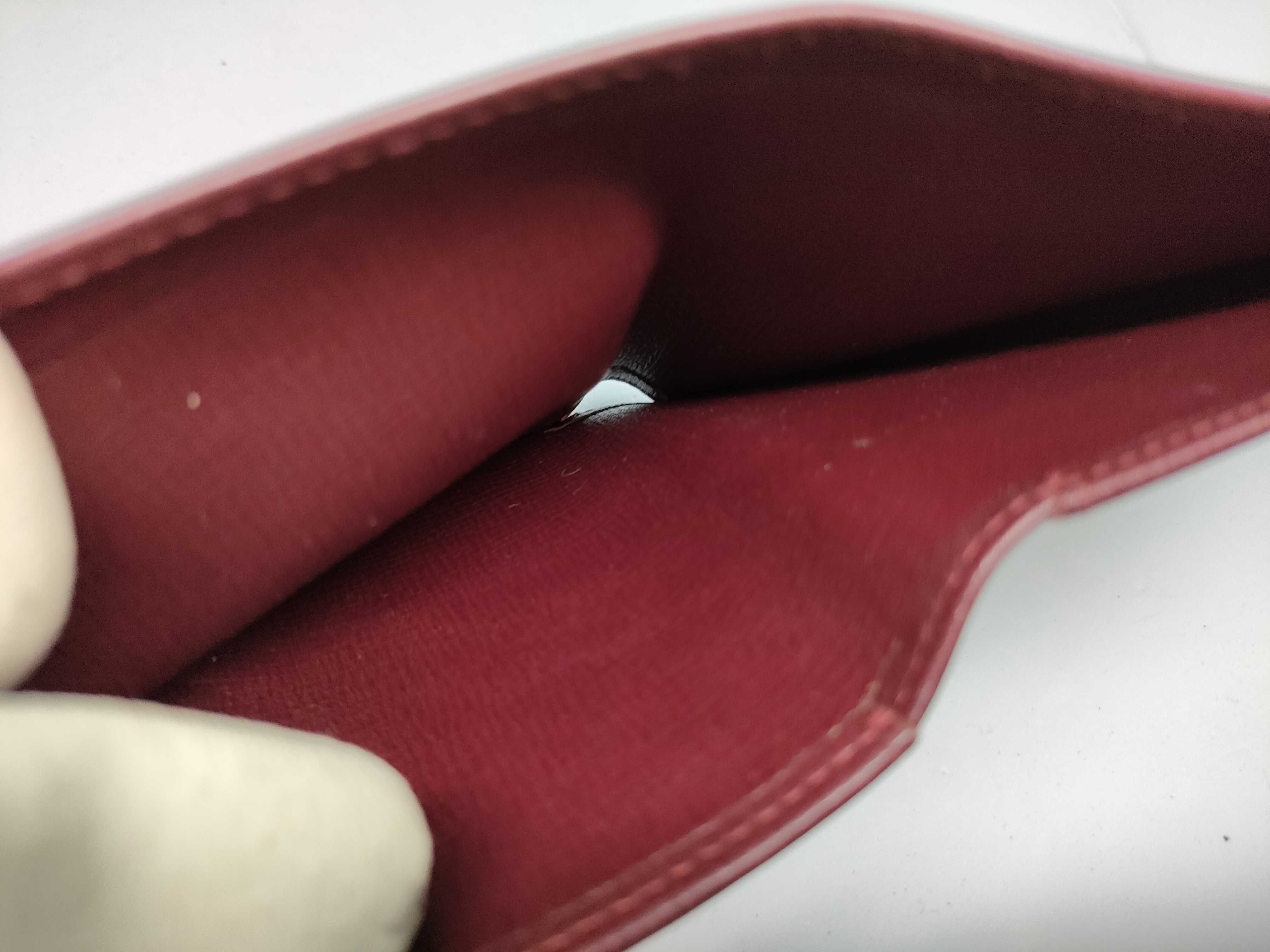 eyeglass case, folding wallet, and other accessories — view 9