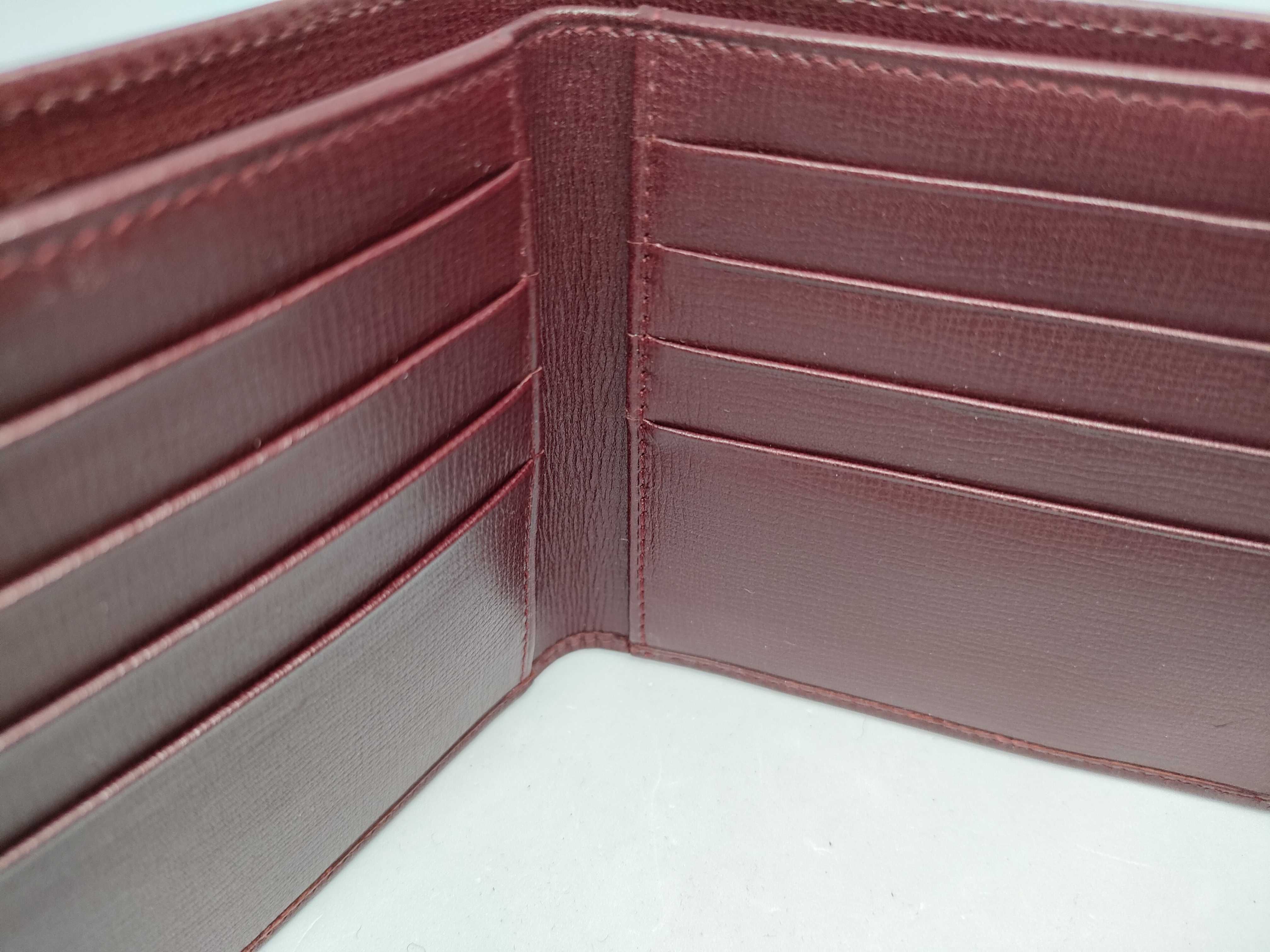 eyeglass case, folding wallet, and other accessories — view 10