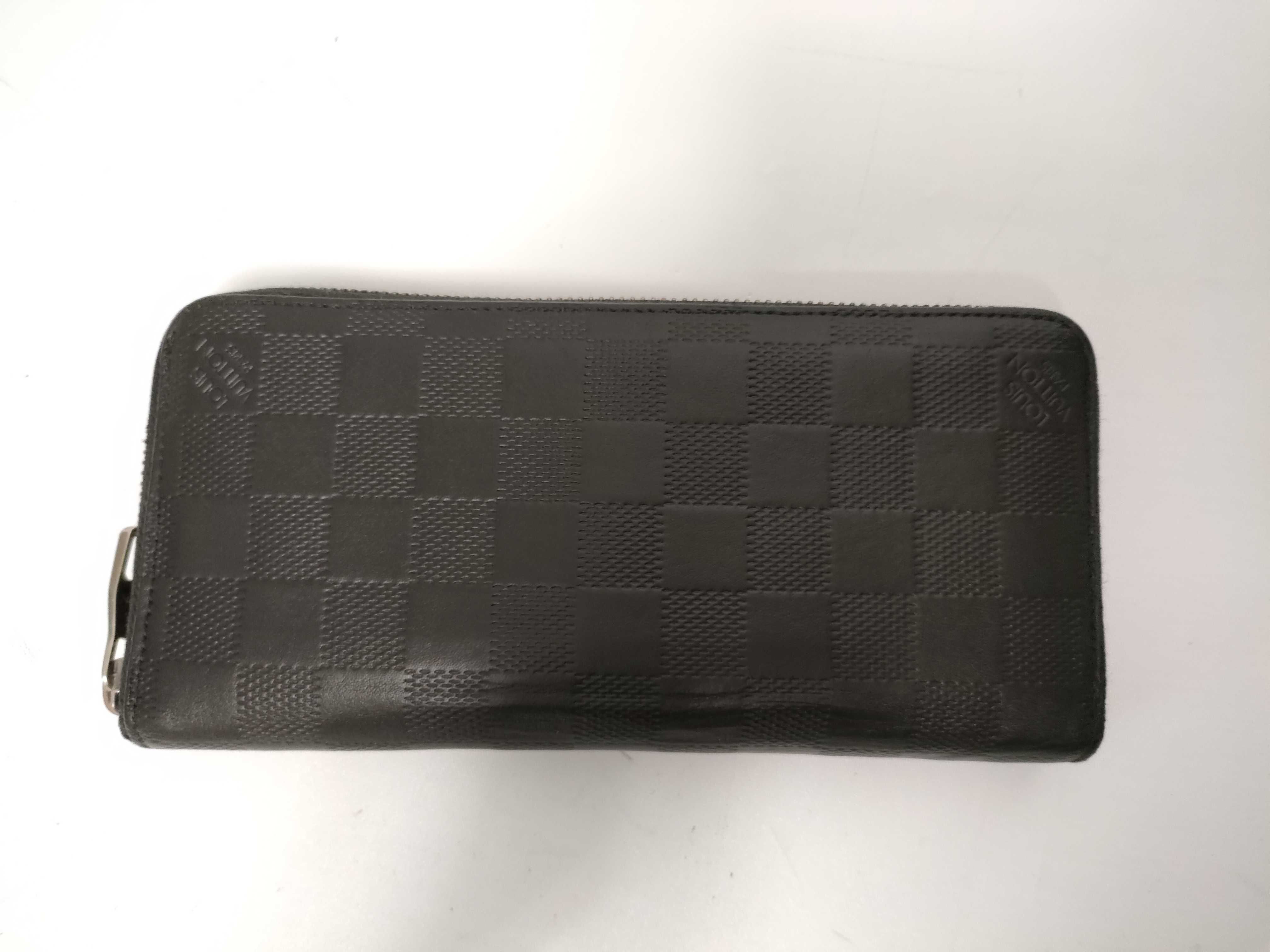 Damier Graphite Leather Round Long Wallet, Black, with Serial Number and Box.