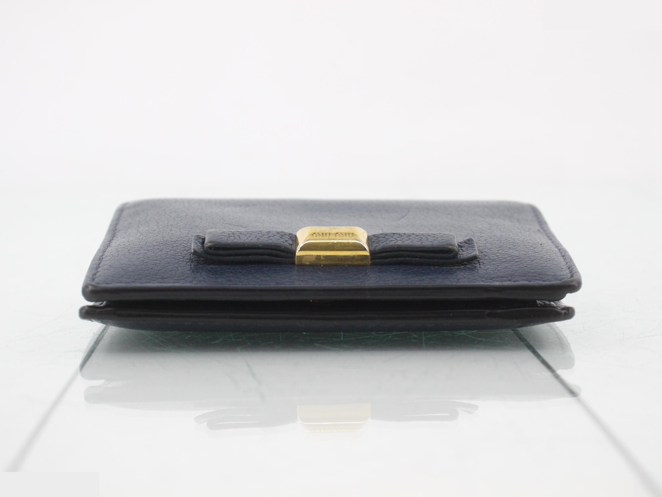 Other lines: Bags and Wallets — view 3