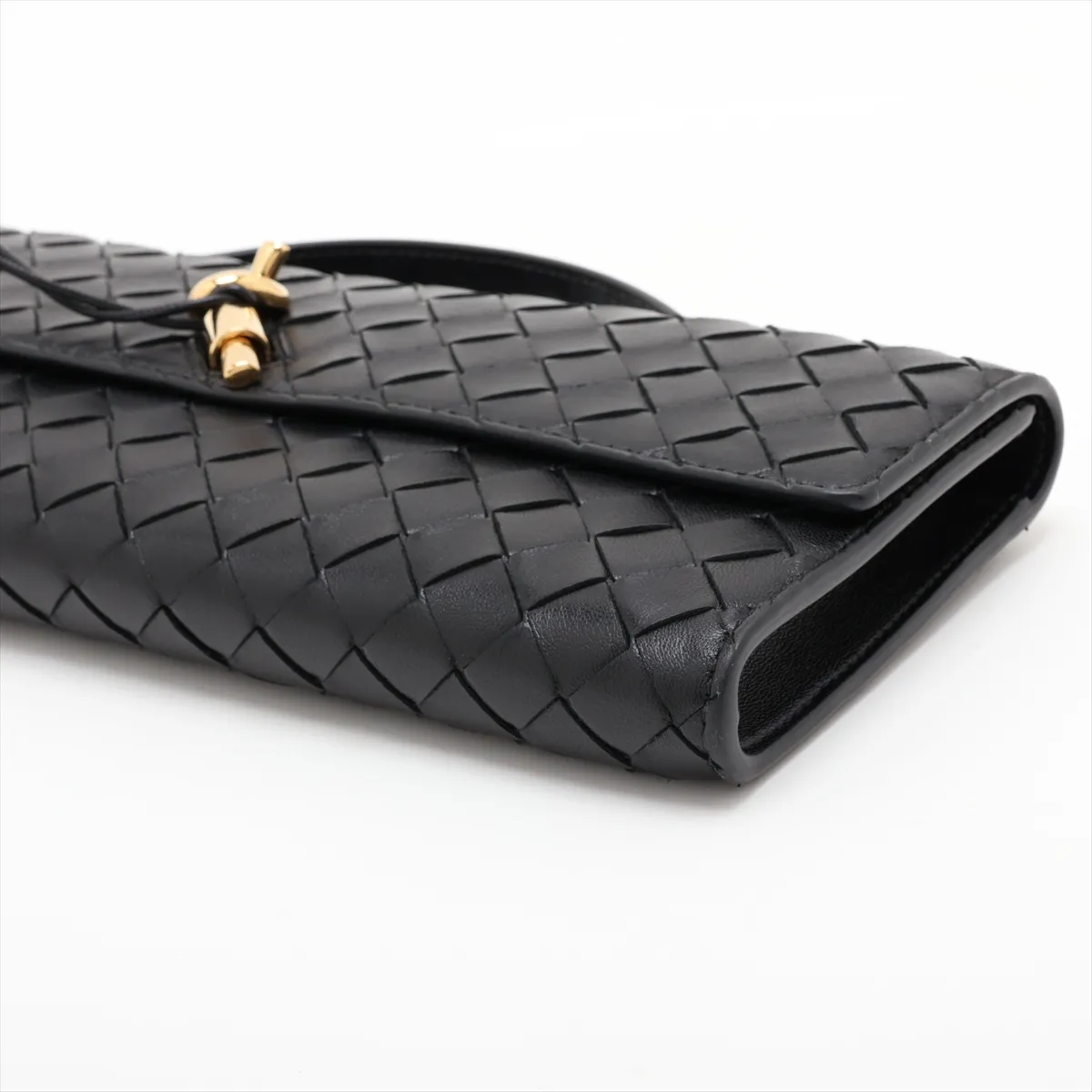 Intrecciato Andiamo Clutch Leather Clutch Bag Black — view 3
