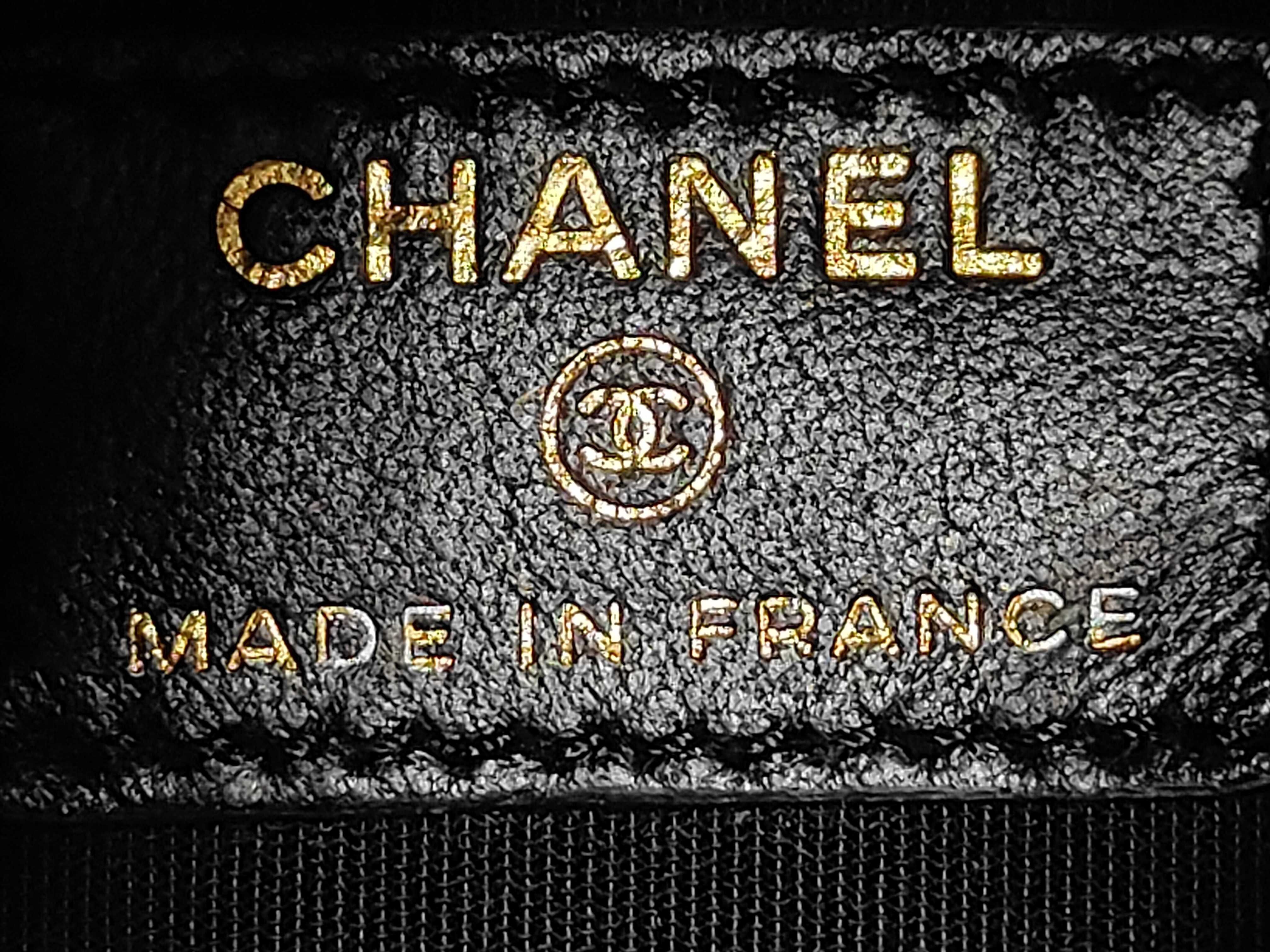 Mini Chain Shoulder Bag — view 9