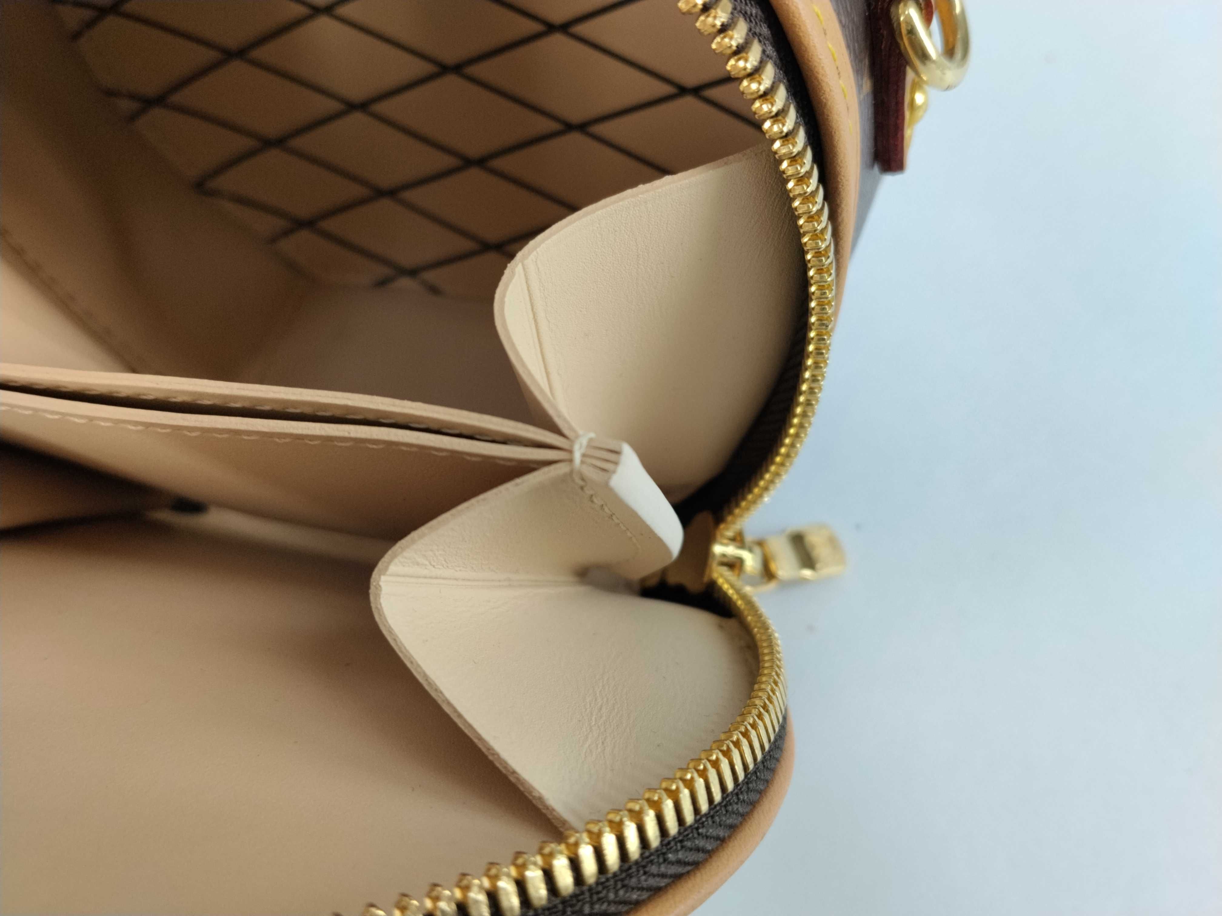 Monogram Bag Mini Boite Chapeau RFID Handbag — view 10
