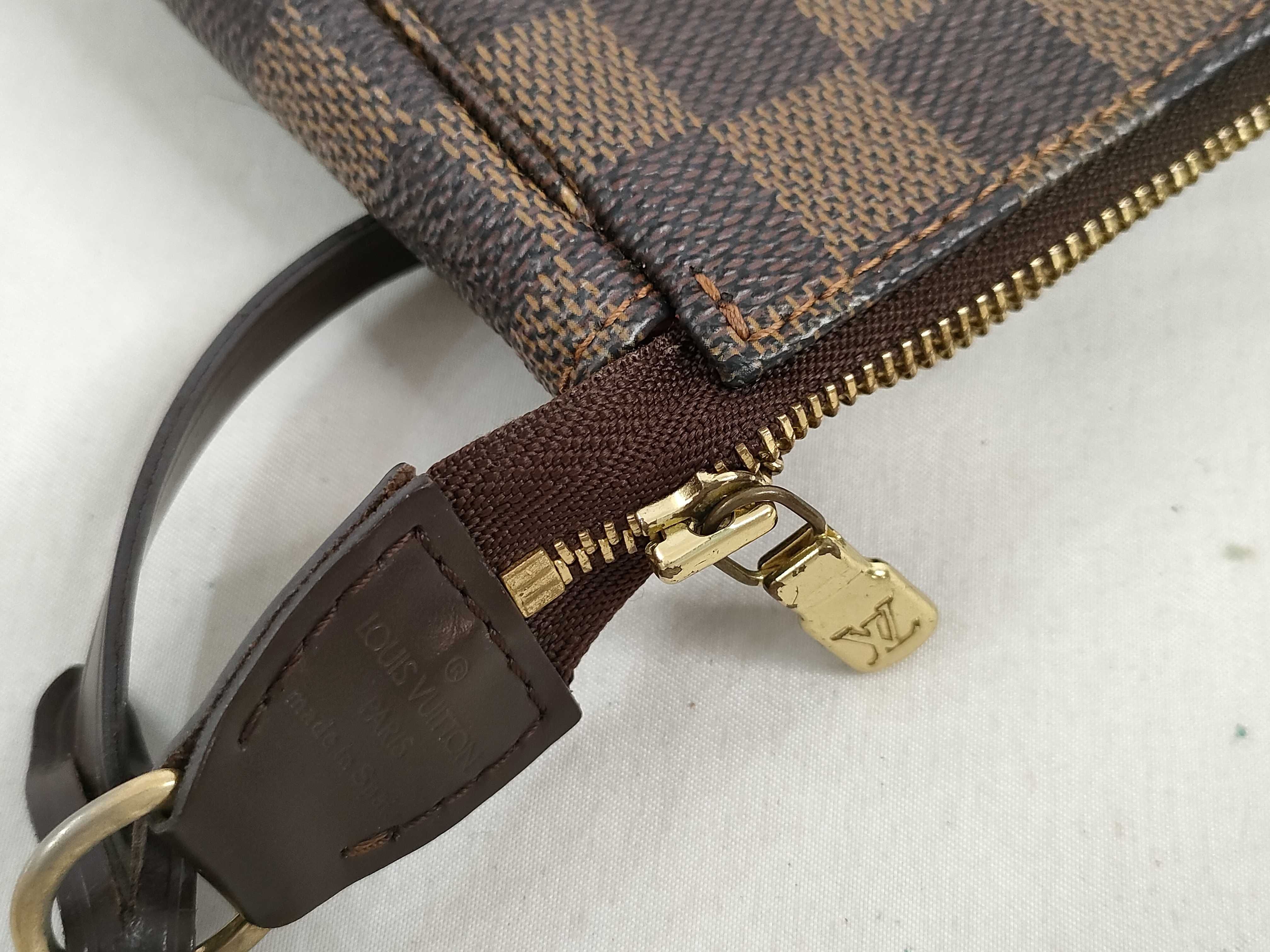 Damier N51985 Pochette Accessoires Pouch Handbag — view 12