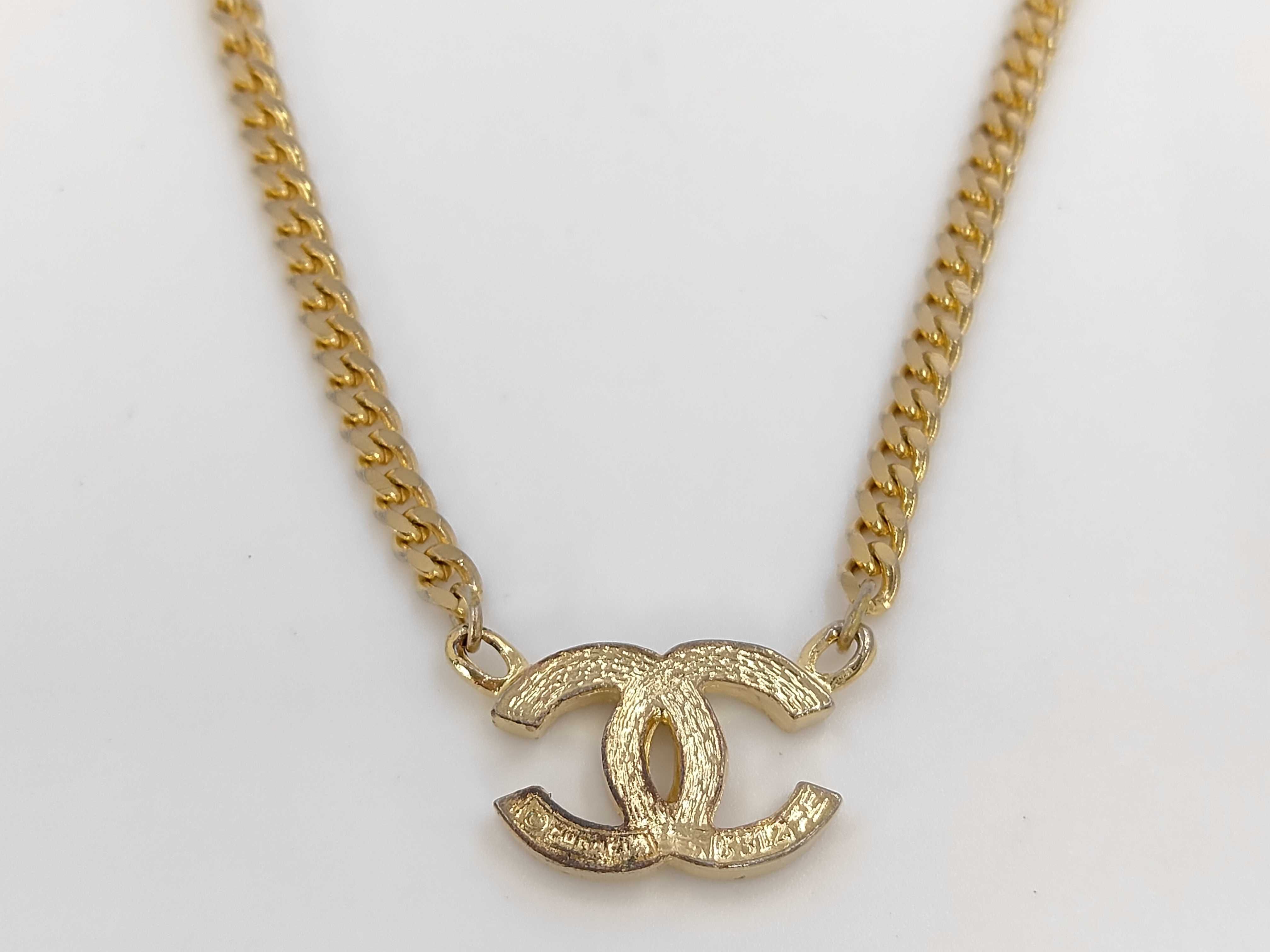 necklace 3312 Coco Mark rhinestone gold engraved necklace — view 2