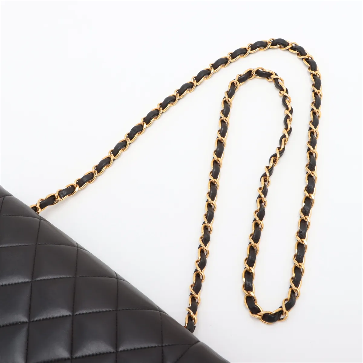Matelasse Lambskin Single Flap Single Chain Bag Diana Flap Black Gold Hardware — view 5