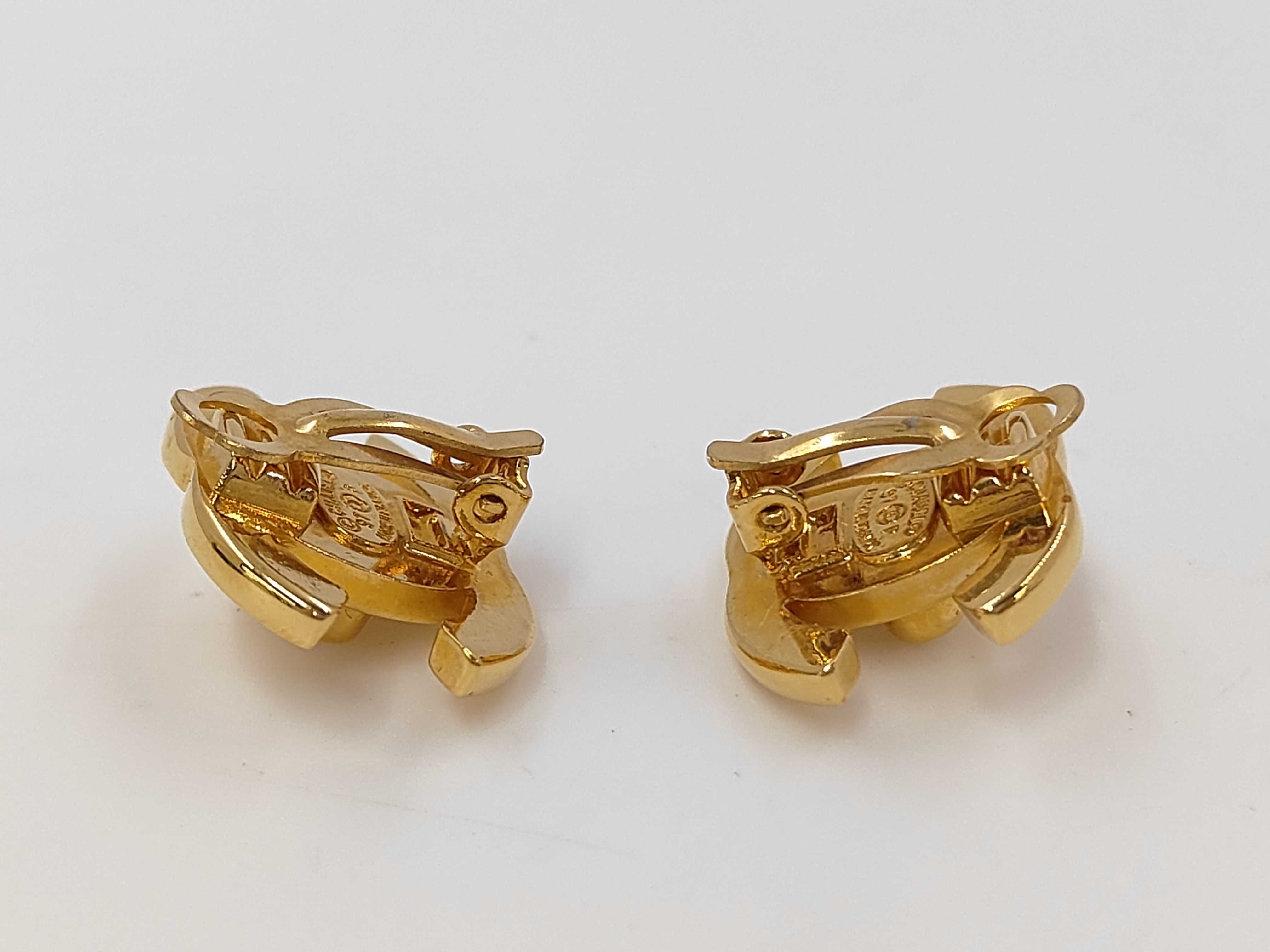 Earrings — view 3
