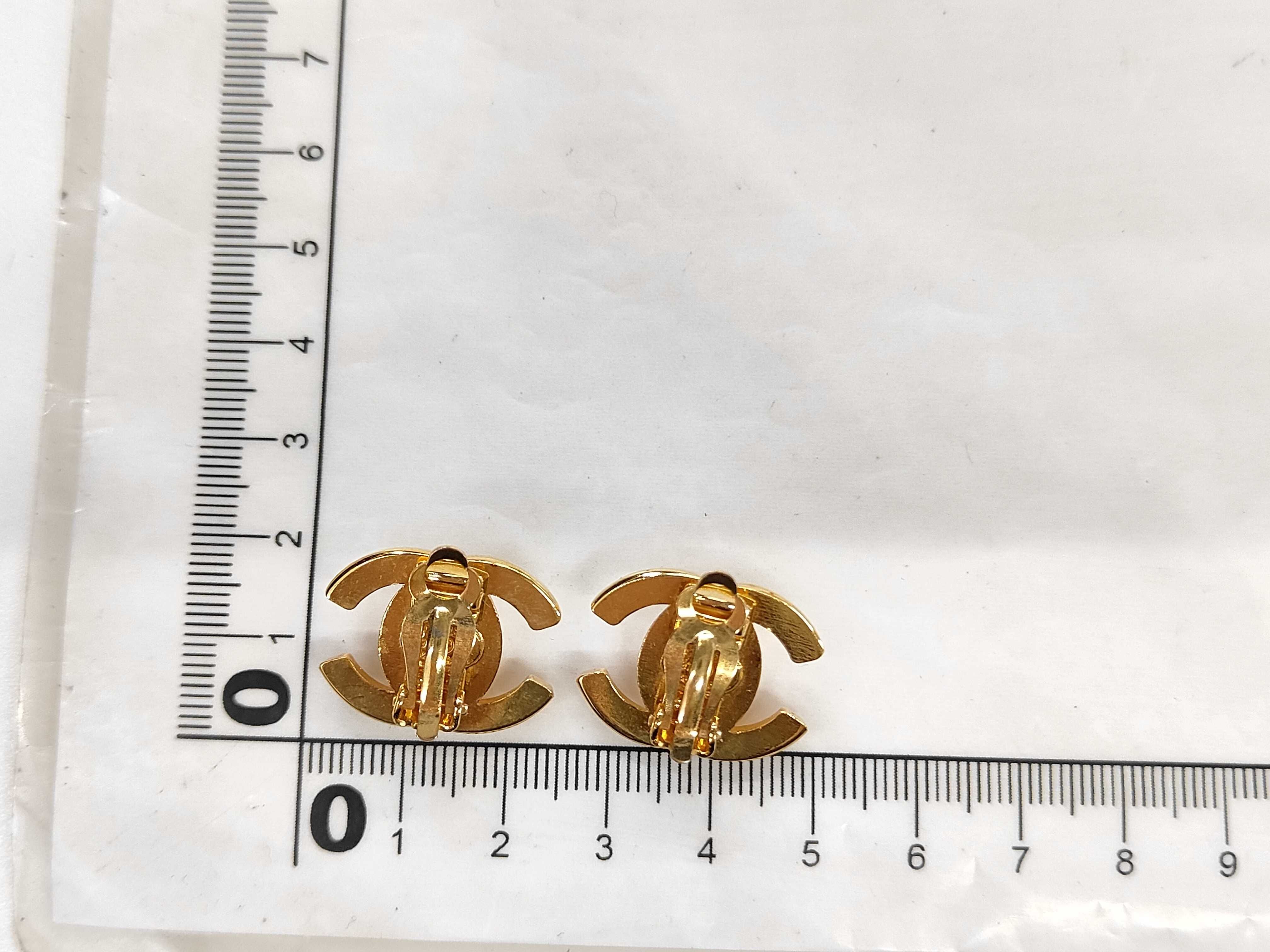 Earrings — view 6