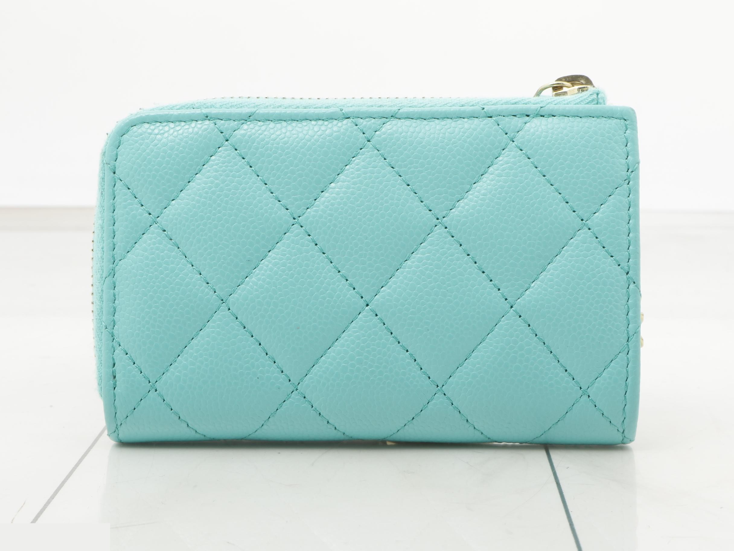 Coin case with key ring — view 2