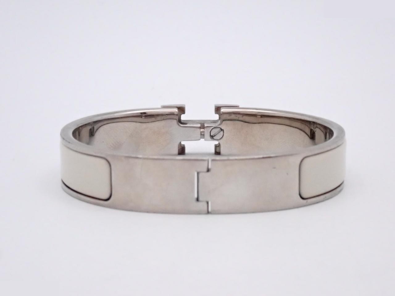 White, wrist circumference approximately 16 cm — view 2