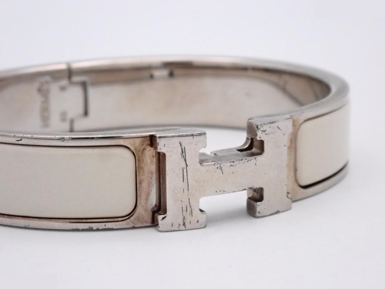 White, wrist circumference approximately 16 cm — view 3