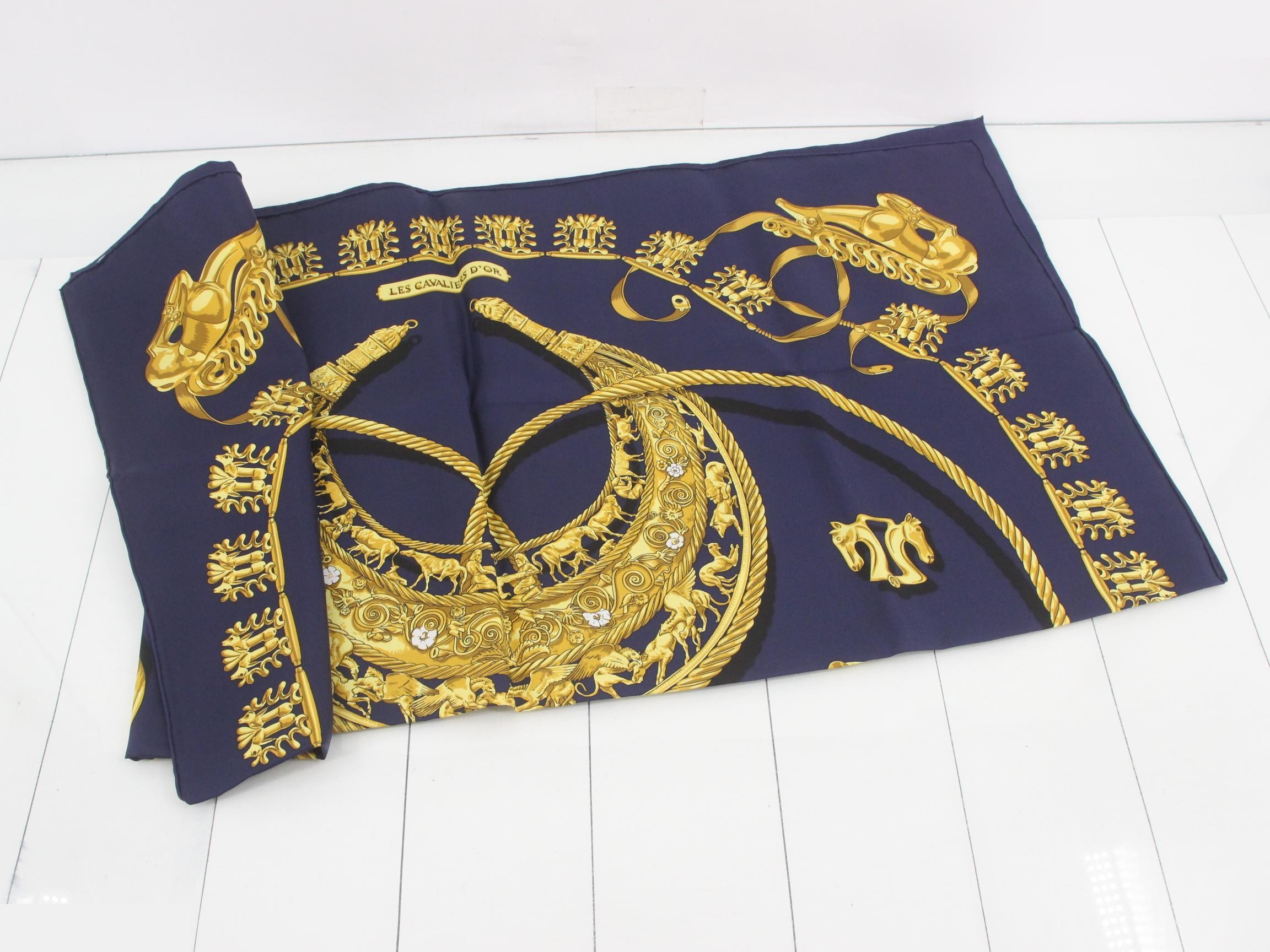 Carre 90 Golden Knight Scarf — view 3