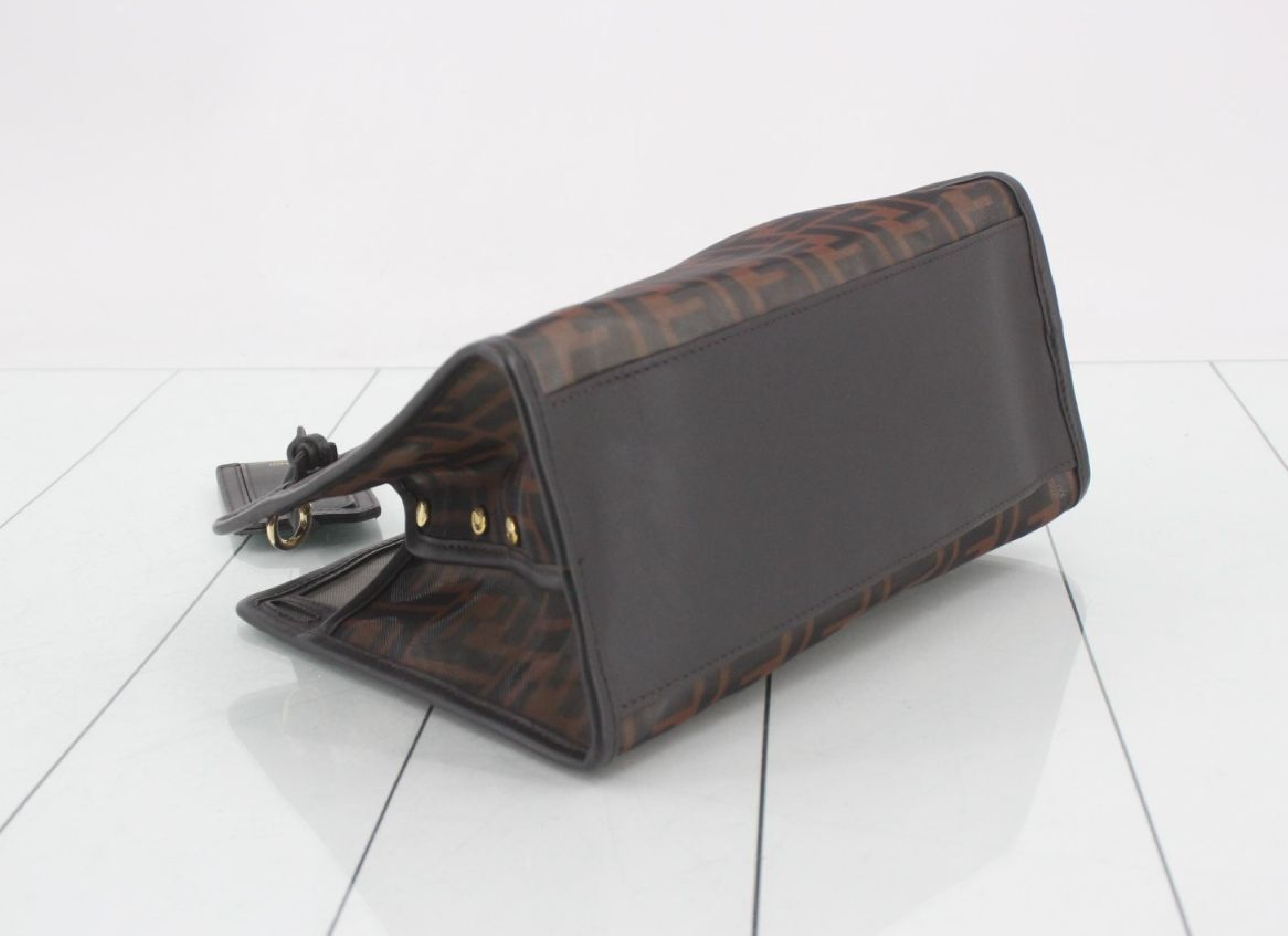 Zucca Mesh Handbag (with dust bag) — view 5