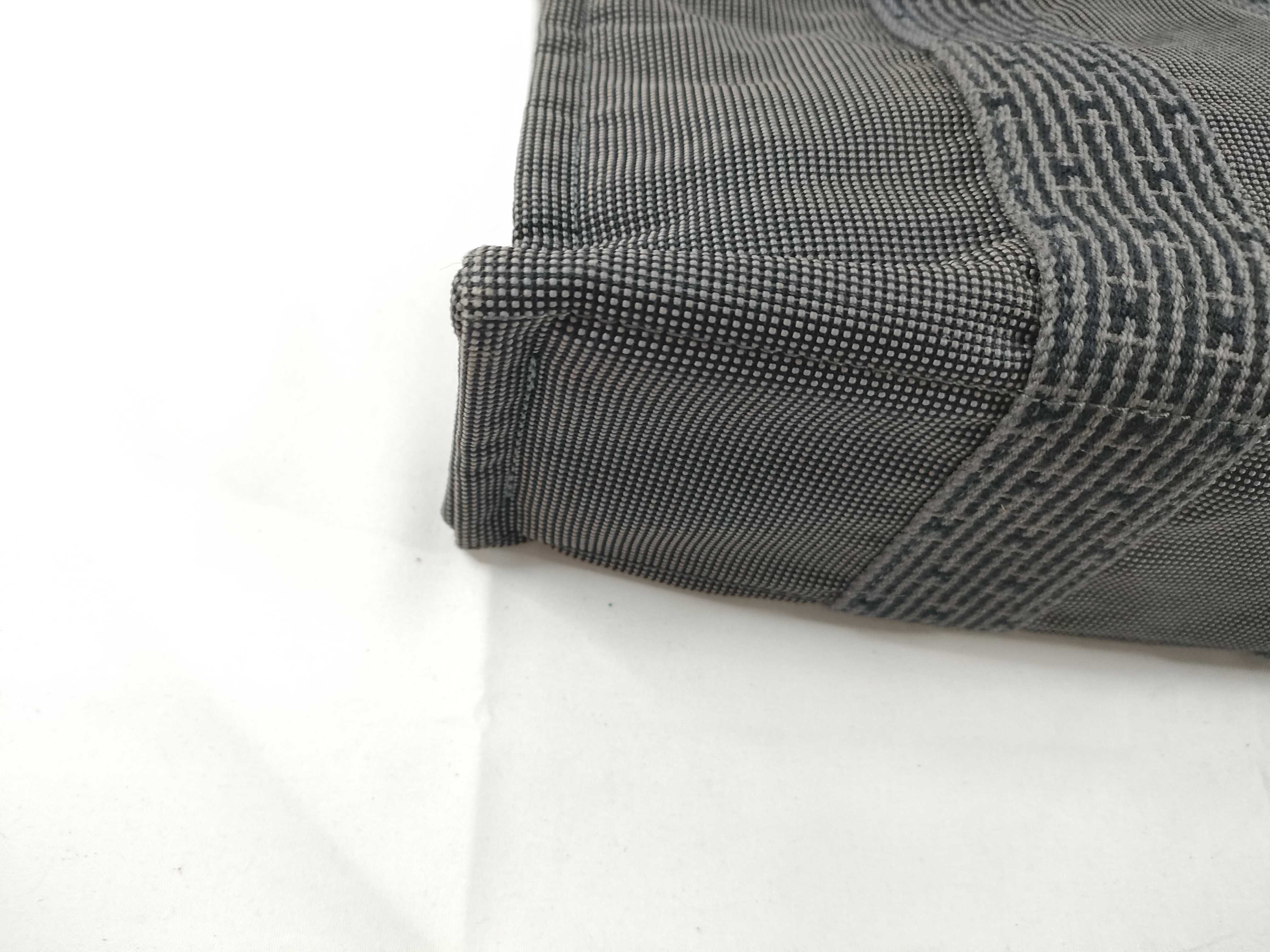 Herline Tote PM Tote Bag Handbag — view 3