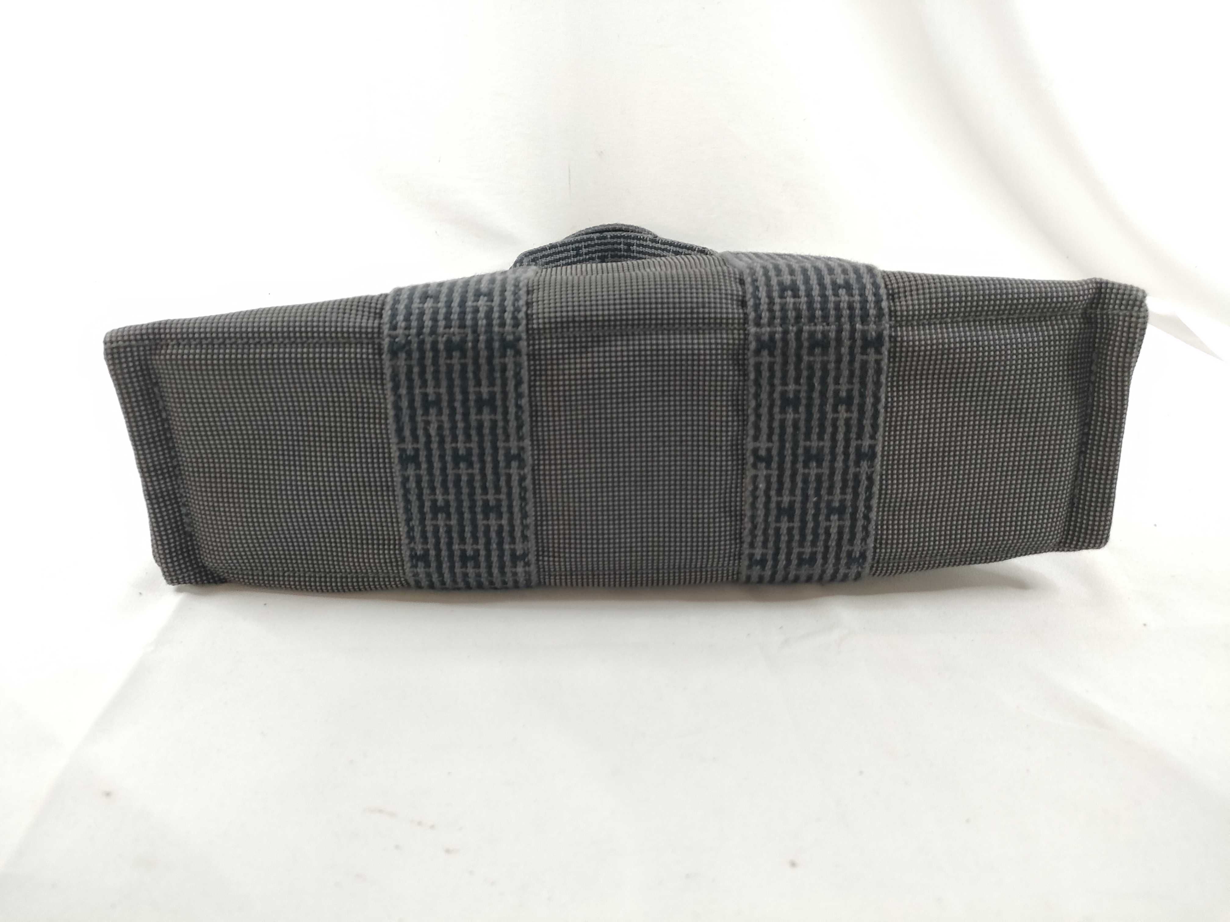 Herline Tote PM Tote Bag Handbag — view 4