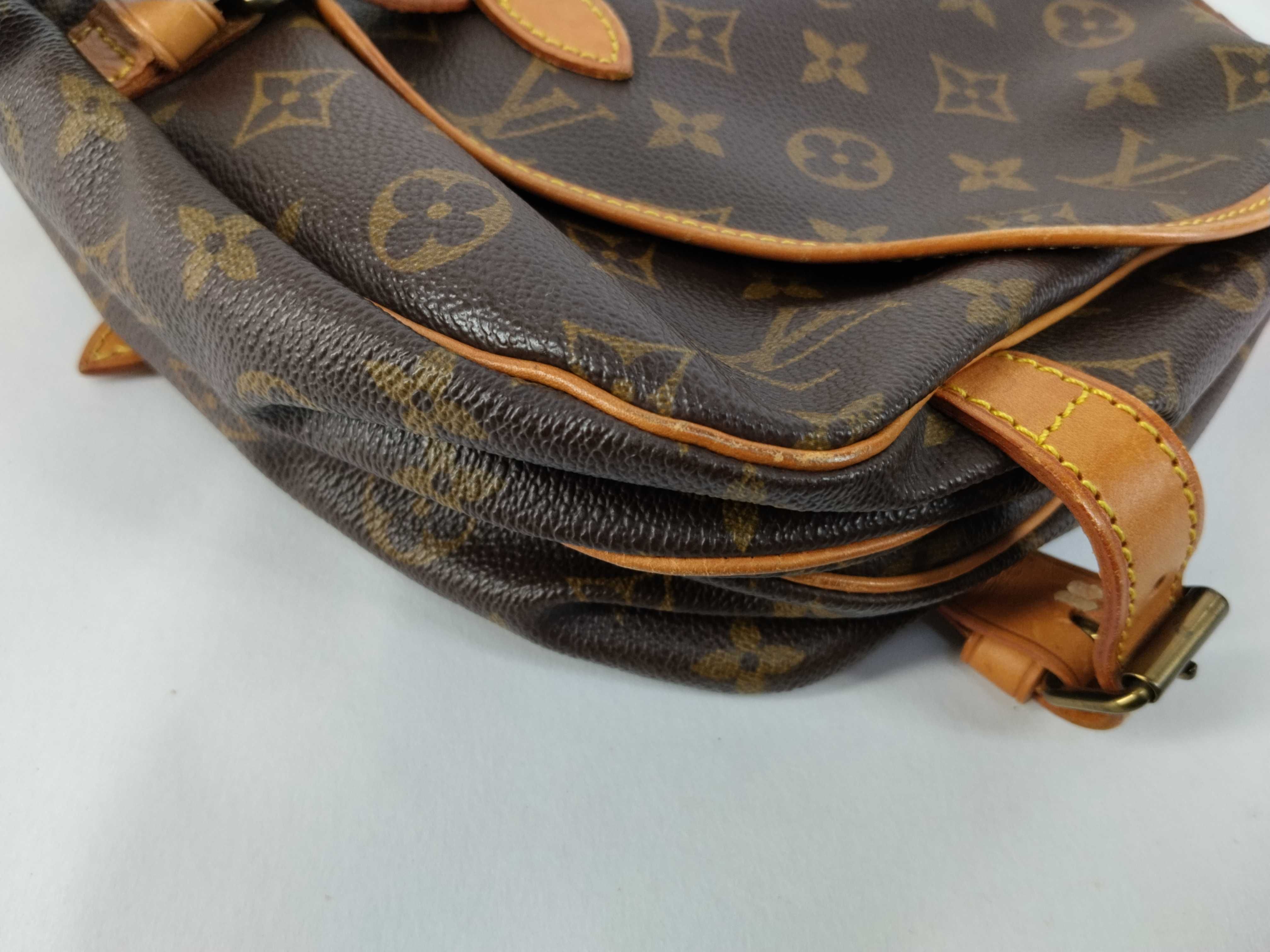 Monogram Bag Louis Vuitton Monogram Saumur Shoulder Bag — view 6