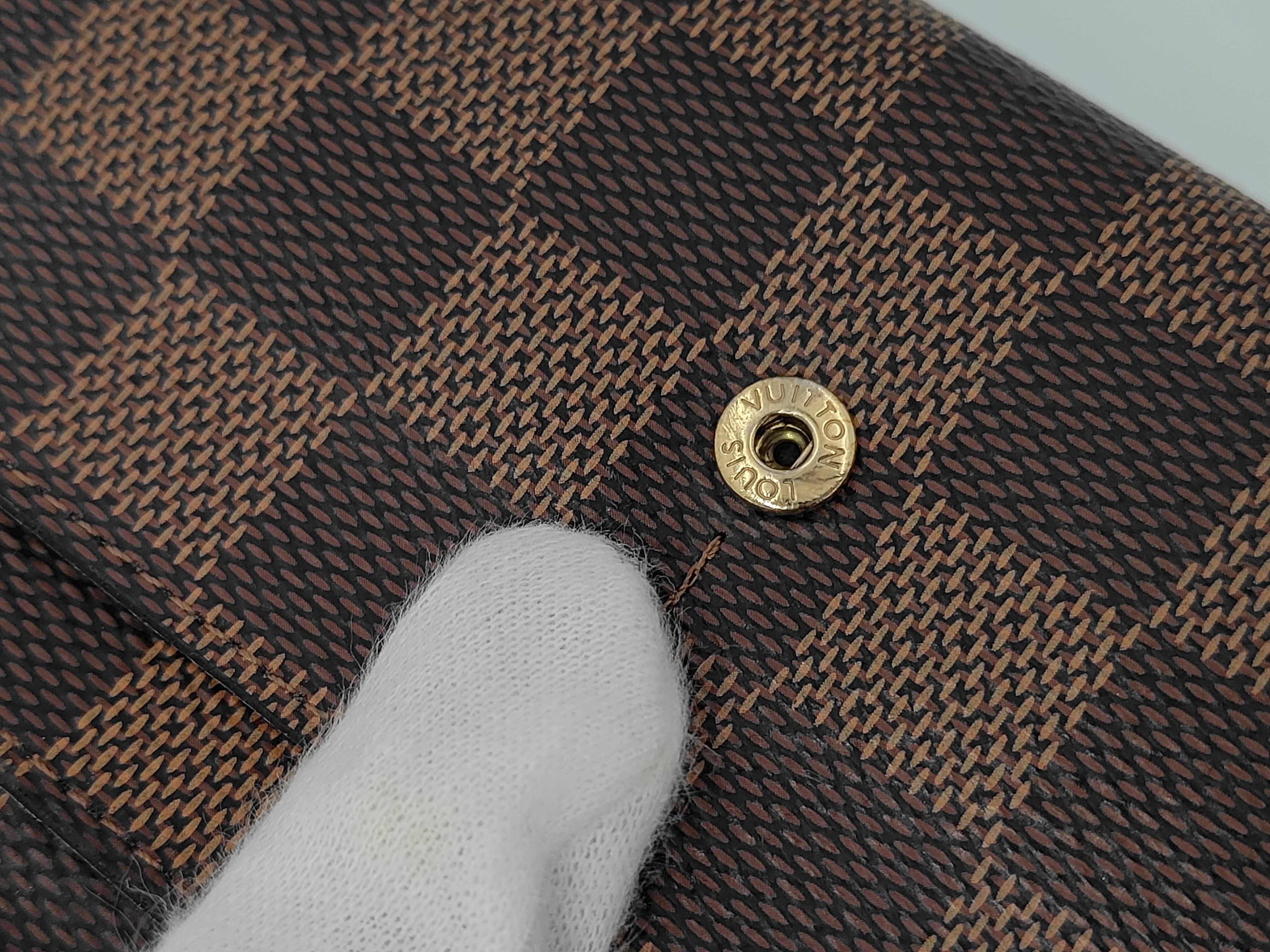 Damier Portefeuille Sarah Brown Long Wallet with Pink Interior — view 7