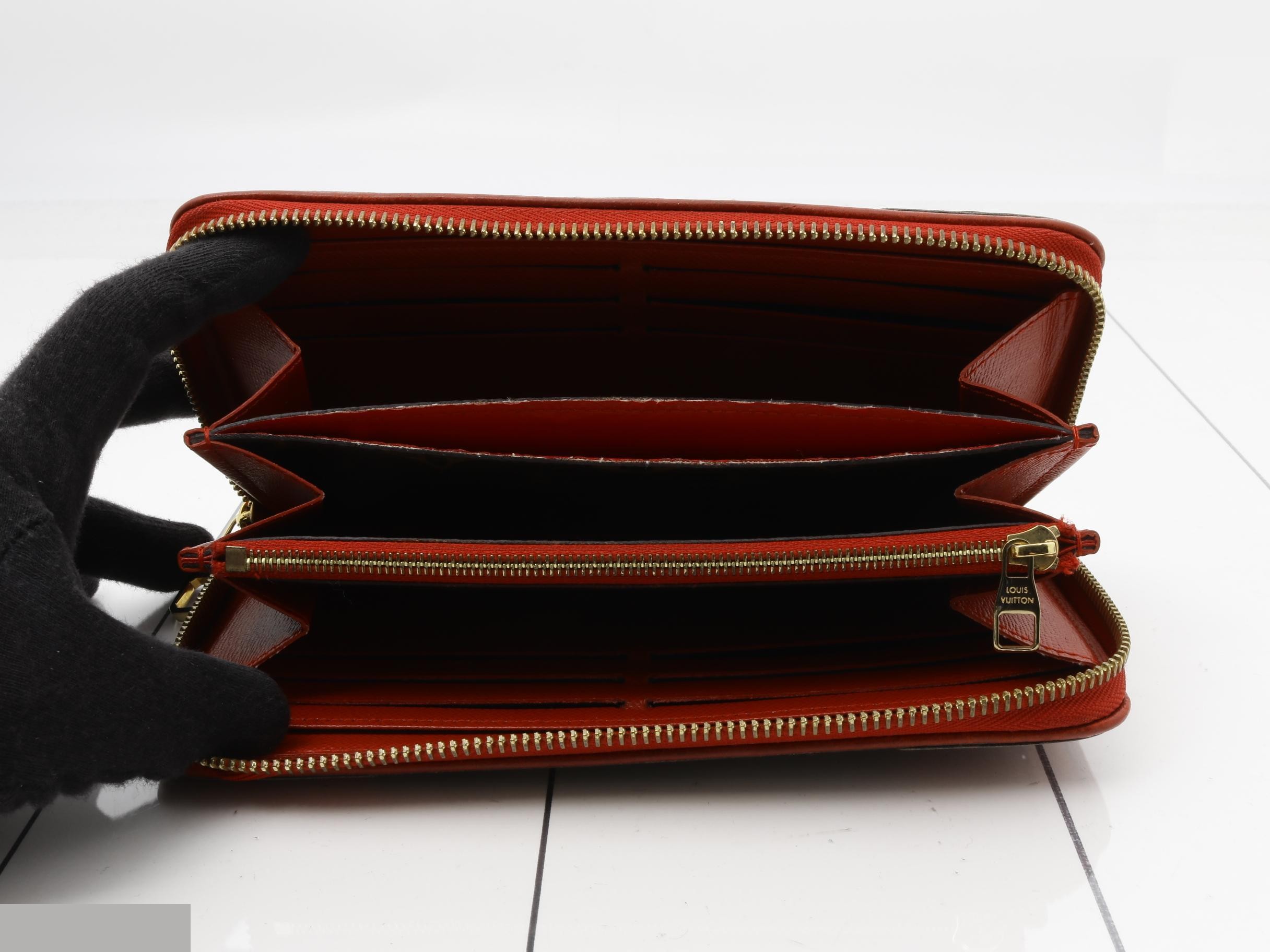 M61854 Monogram Retiro Zippy Wallet — view 4