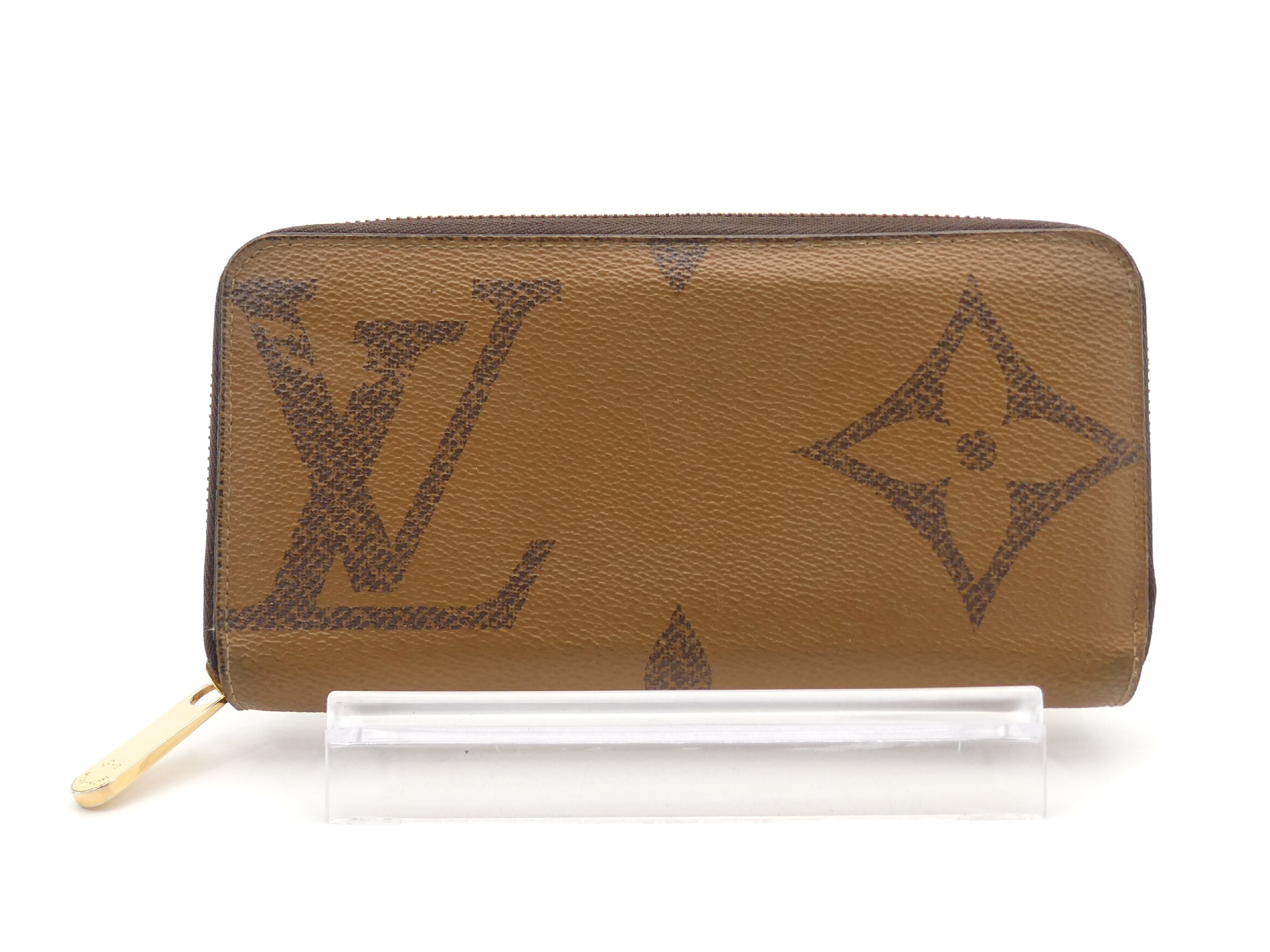 Monogram Giant Reverse Zippy Wallet