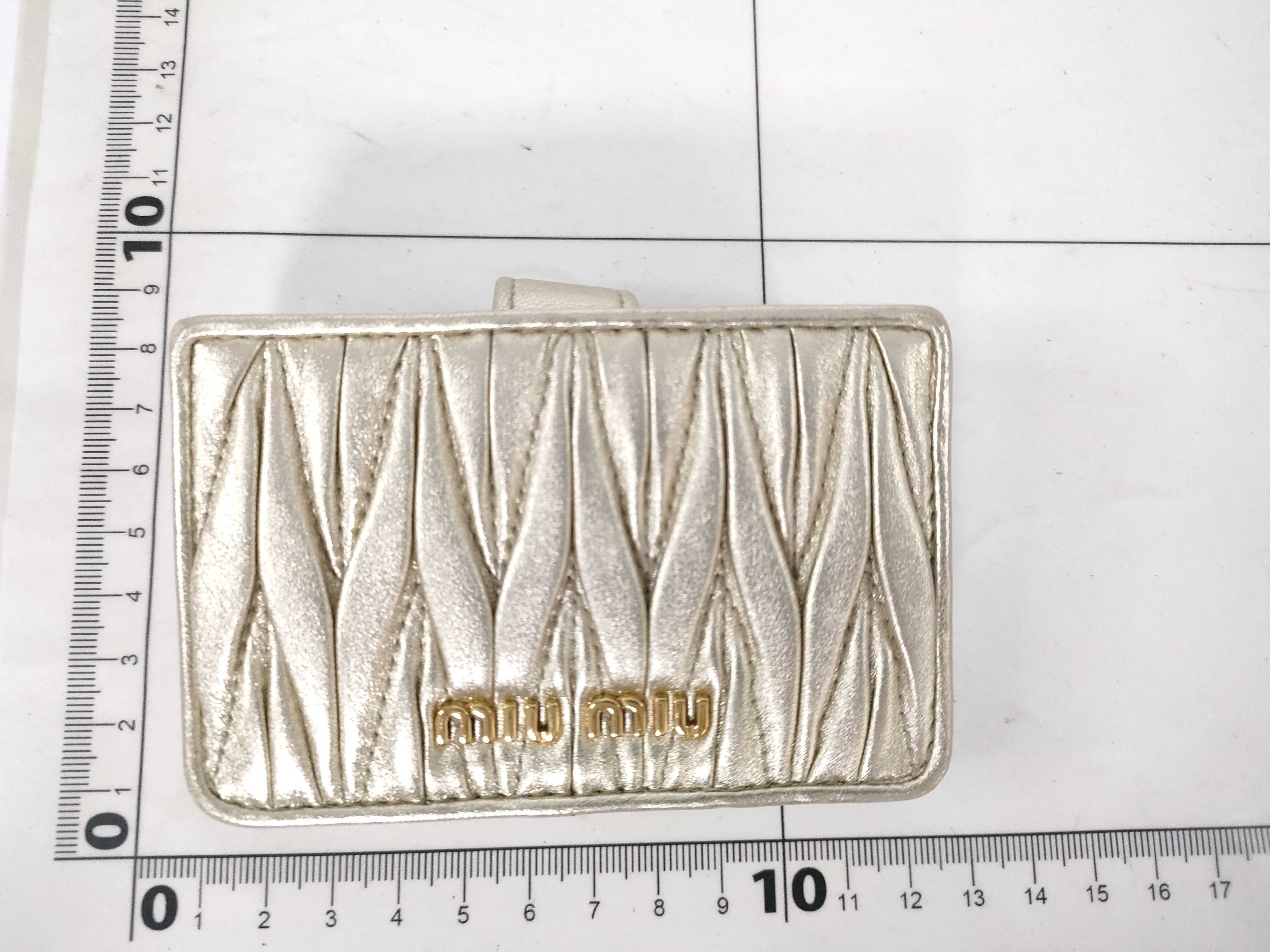 Matelassé Nappa Leather Bi-fold Wallet 197A Silver (Card Case/Pass Case/Business Card Holder) — view 2