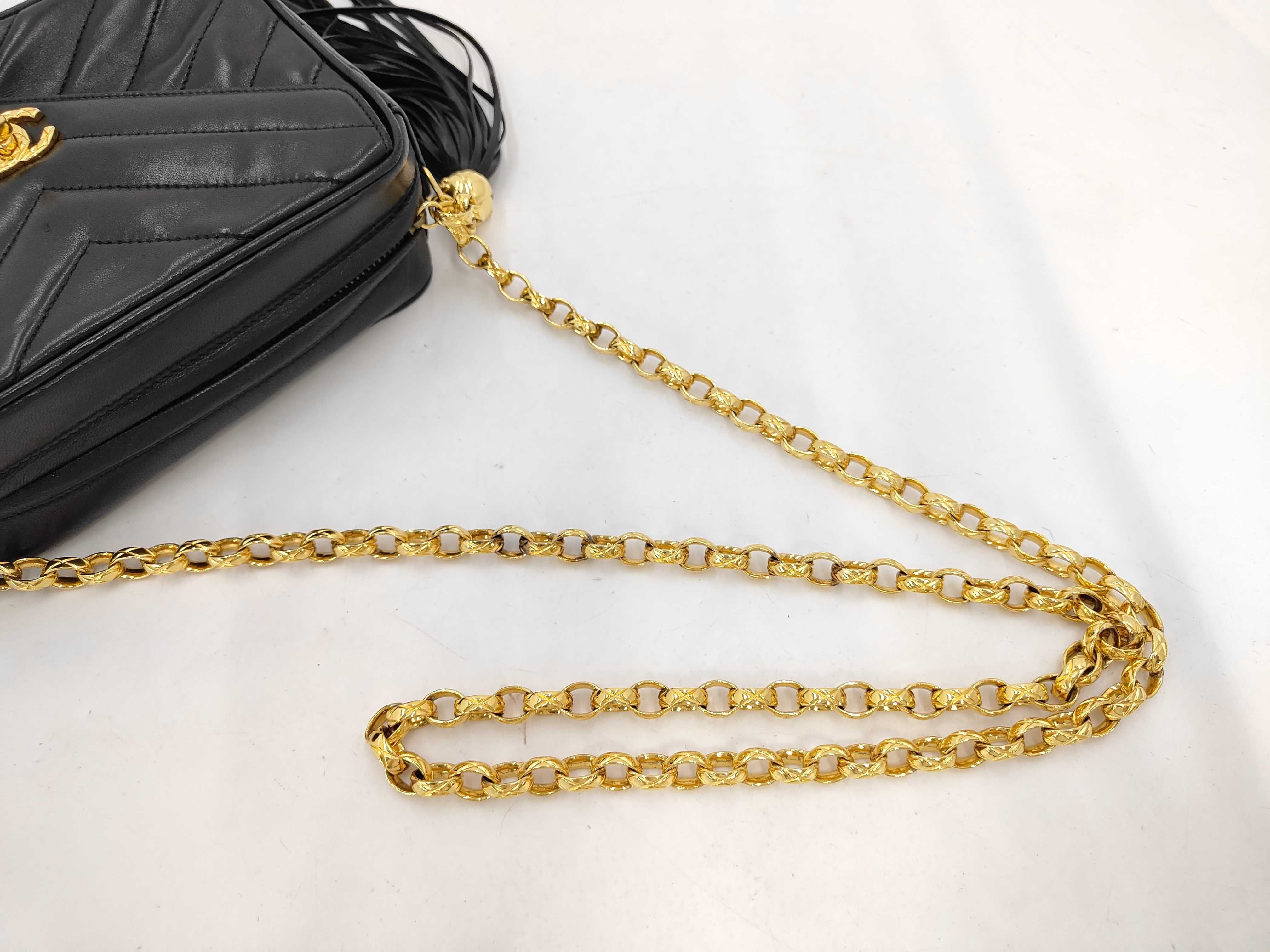 Matelassé V-stitch Chevron Fringe Chain Shoulder Bag, Black, 2516990 — view 5