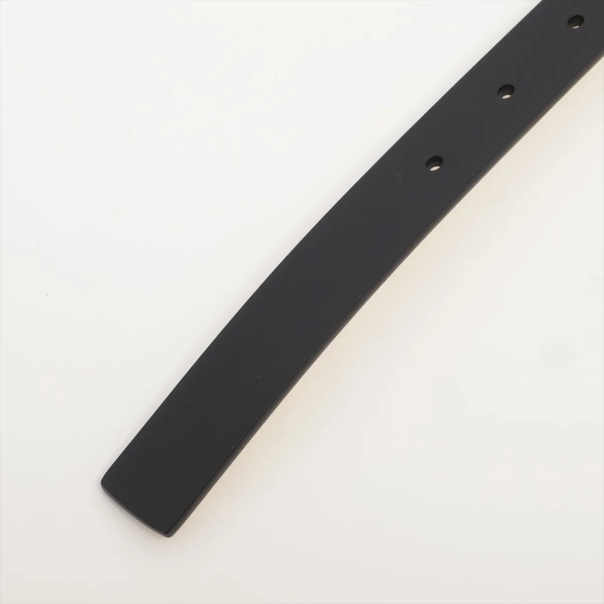 30 MONTAIGNE belt, size 75, GP leather, black and white, some wear, no engraving on the main body. — view 3
