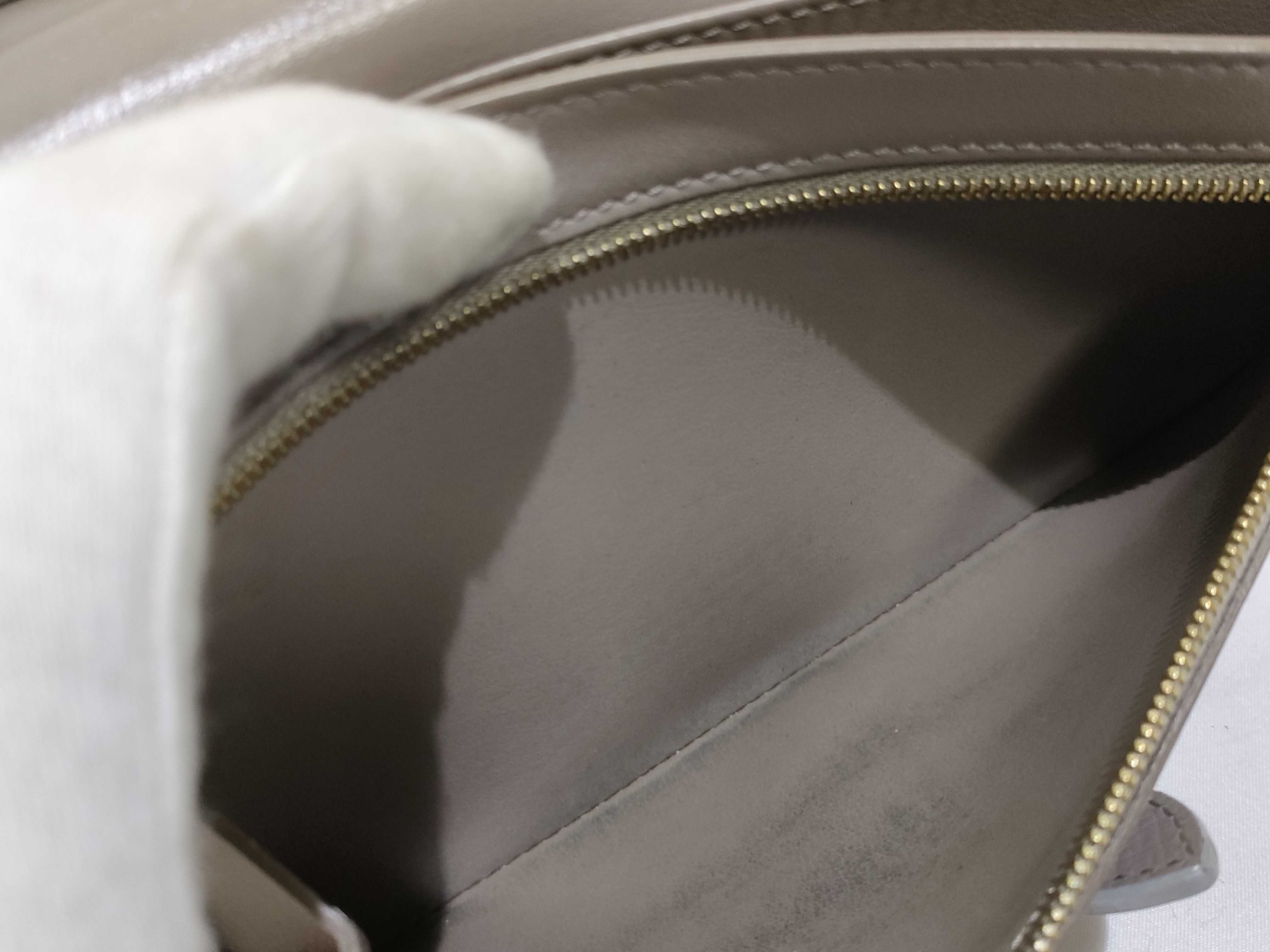 wallet — view 11