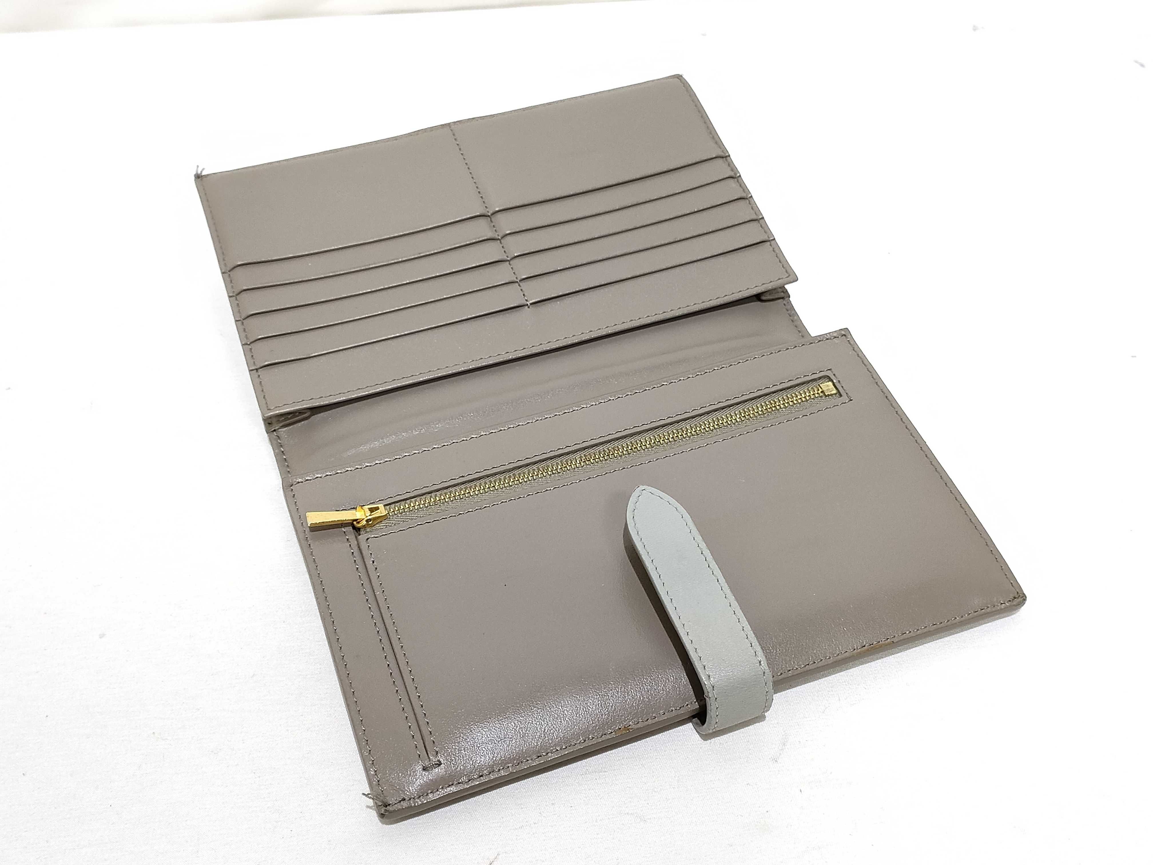 wallet — view 9
