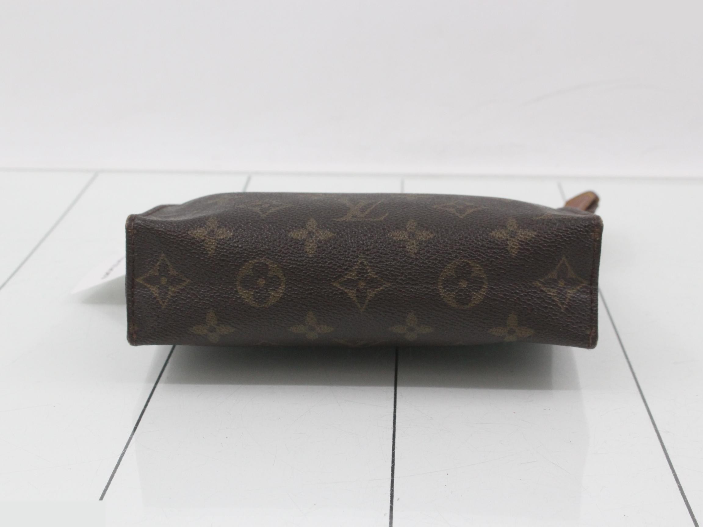 M47544 Pochette Toiletry 19 — view 3