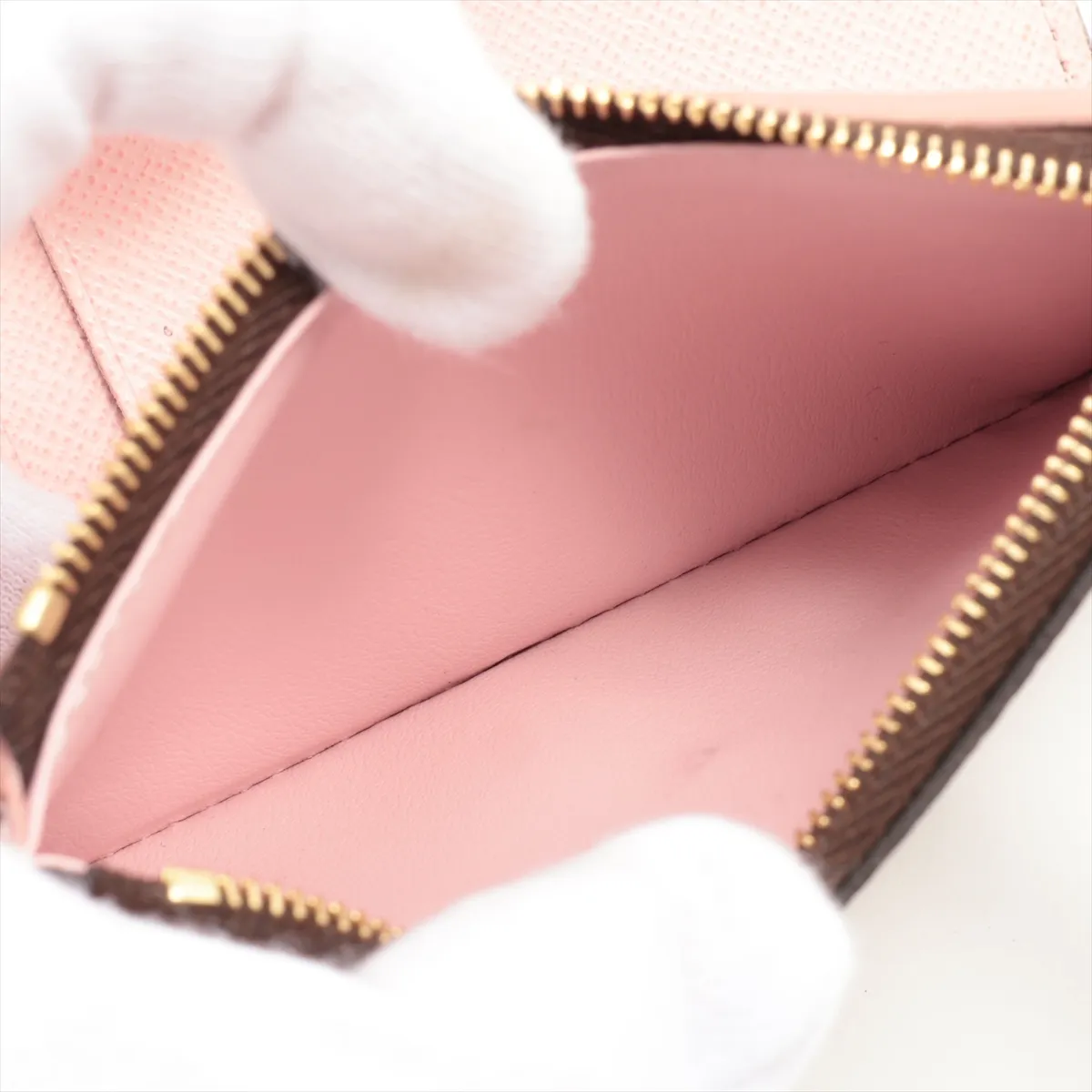 Monogram Portefeuille Victorine M62360 SF0149 Rose Ballerine Compact Wallet — view 6